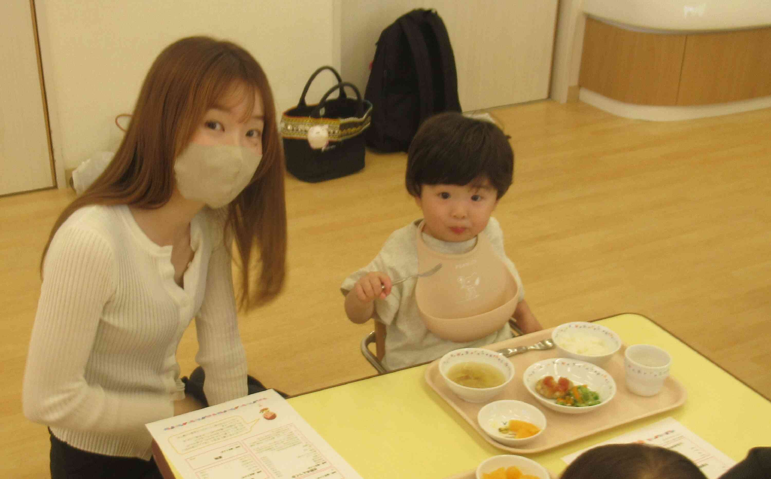 お母さんと食べられて嬉しいね♡
