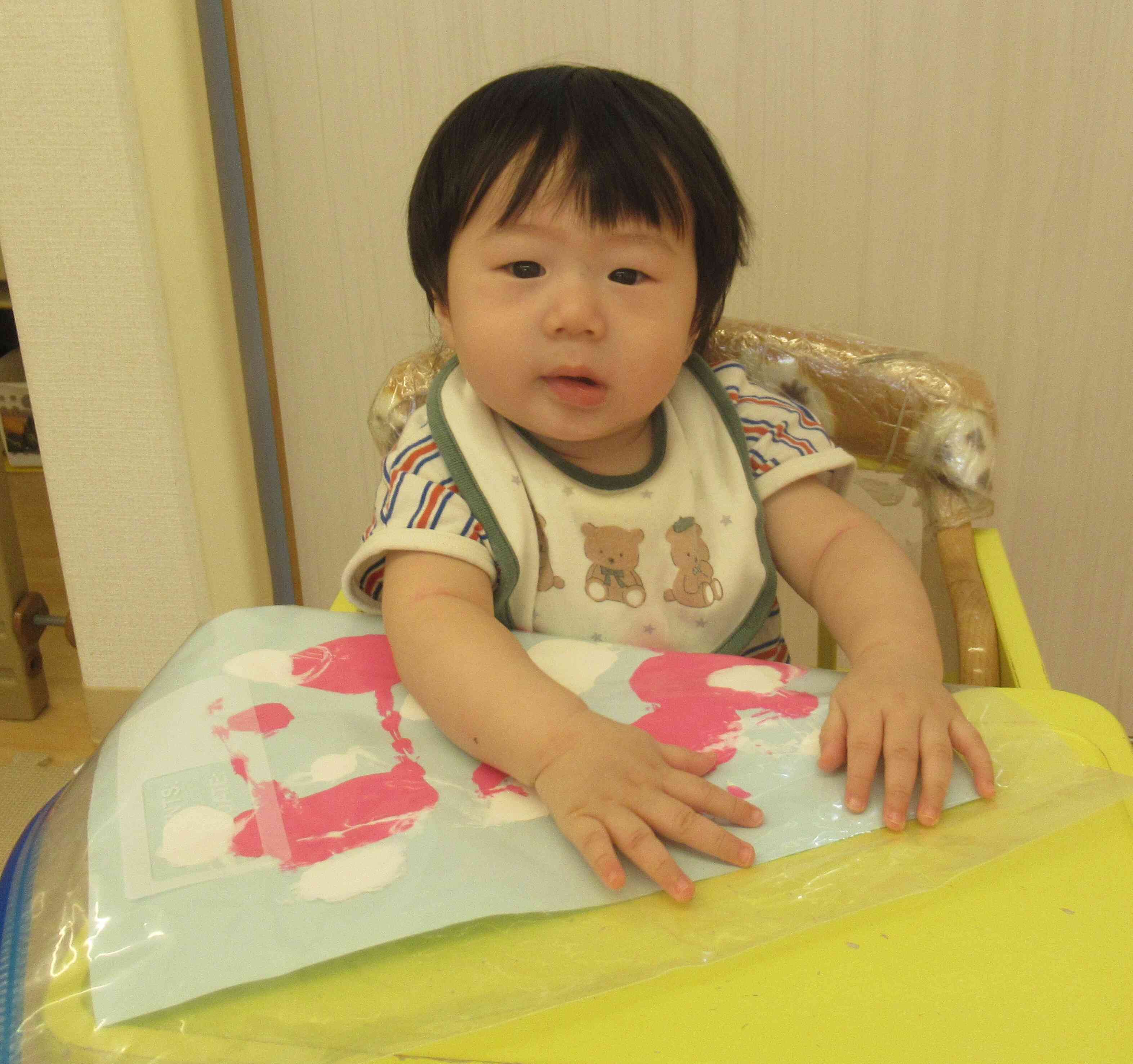 小さなおててで頑張っています！