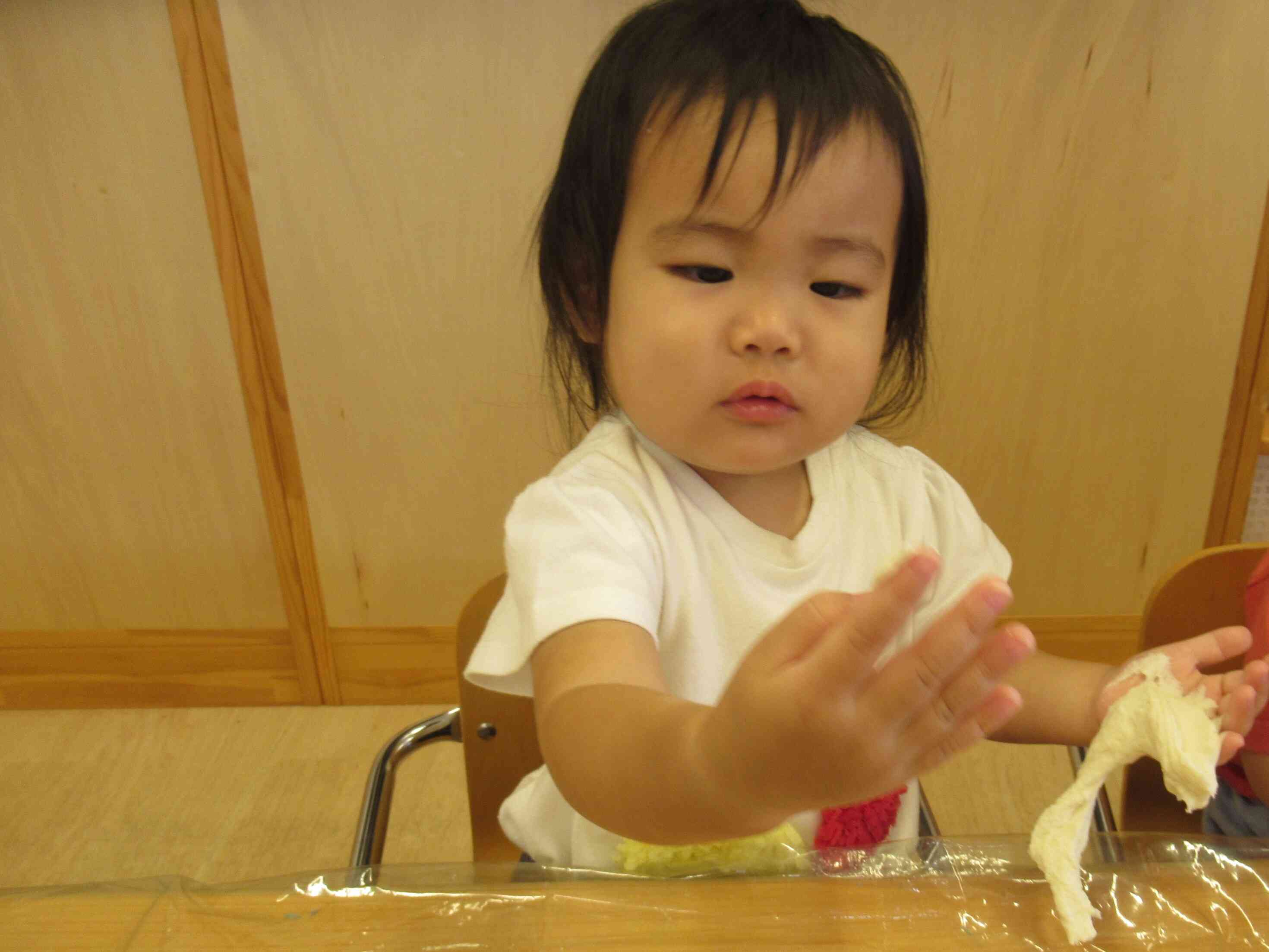 おててにくっついた！