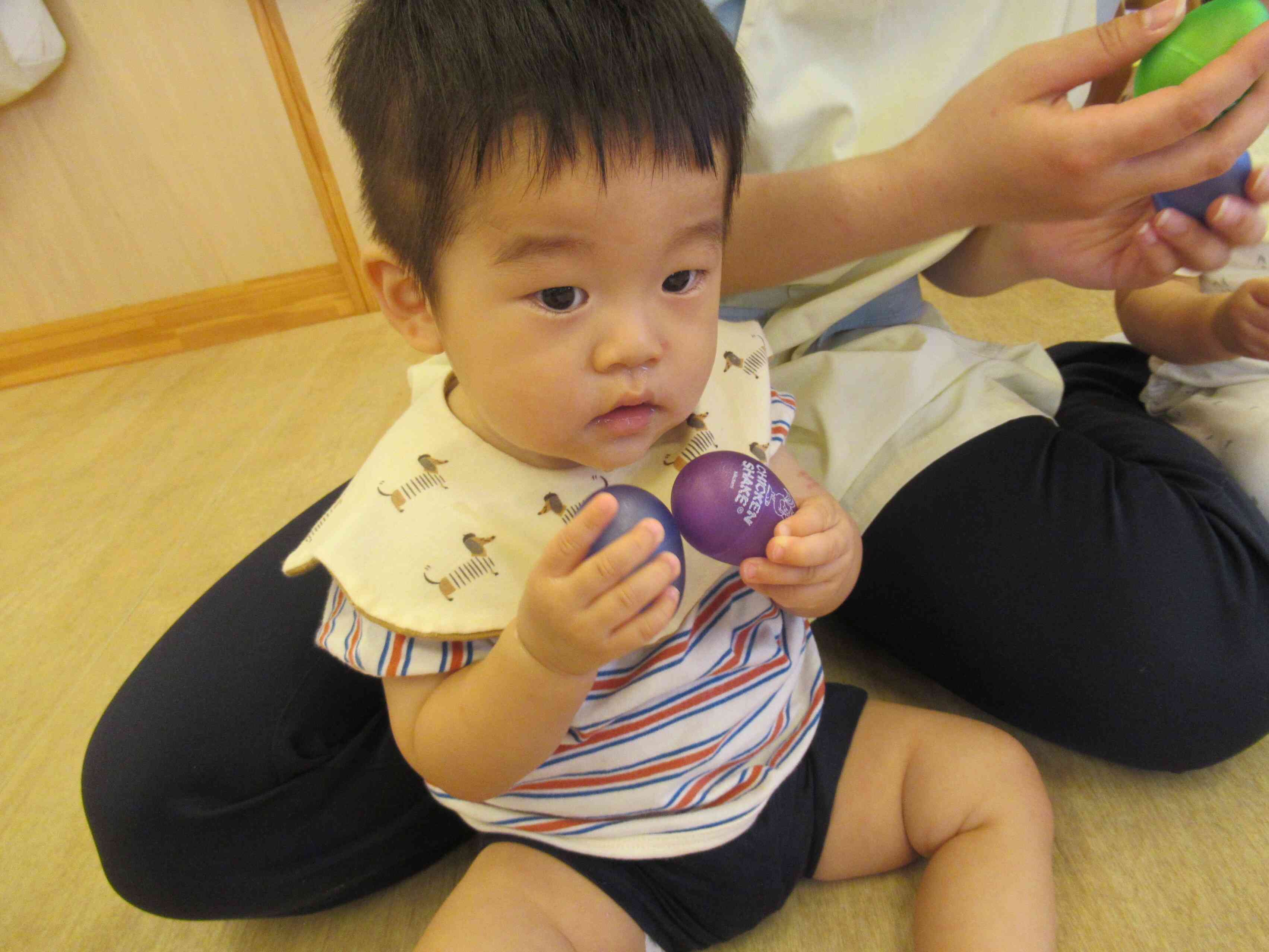 マラカス楽しいな!