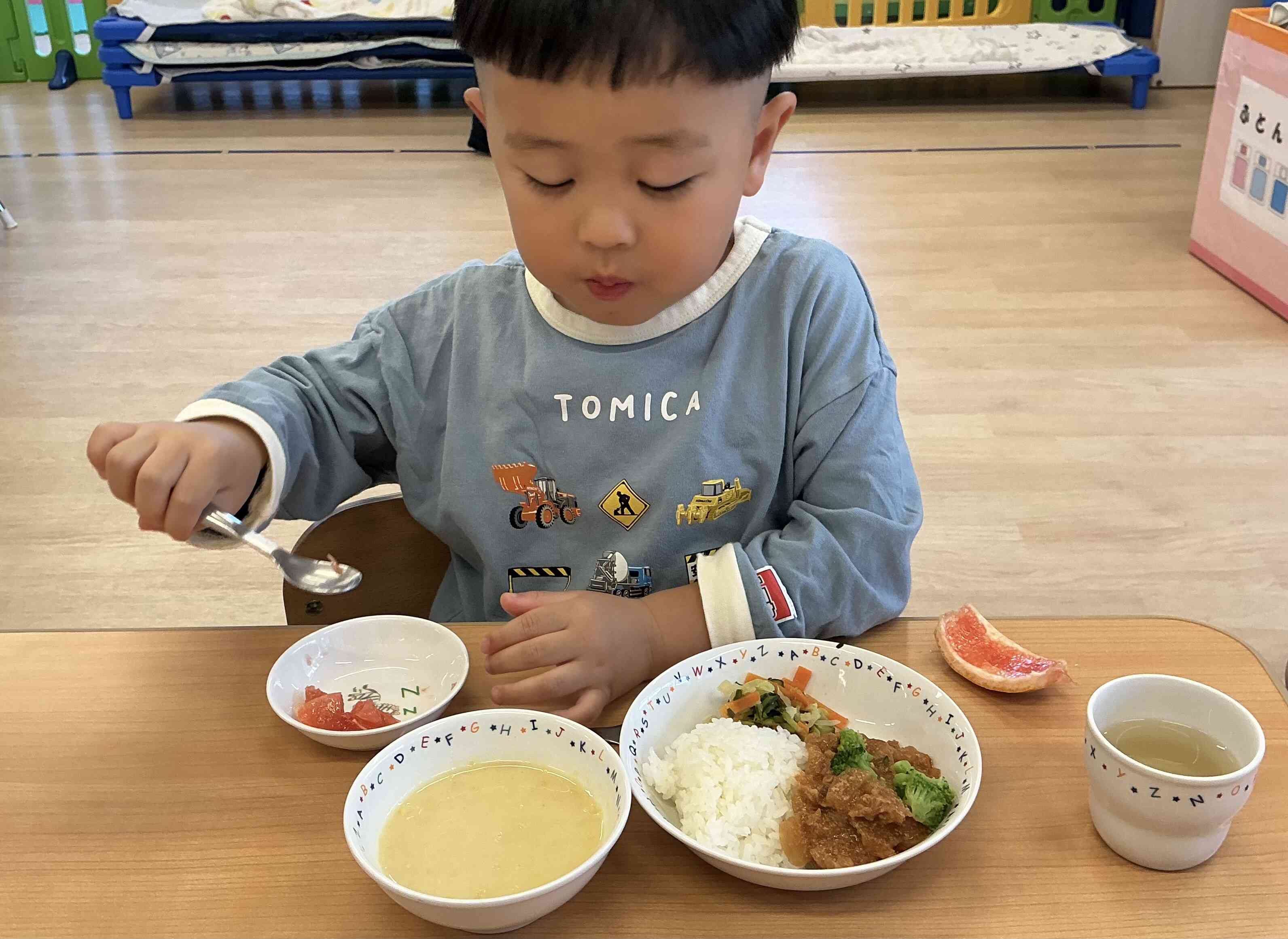 どれからたべようかな〜?