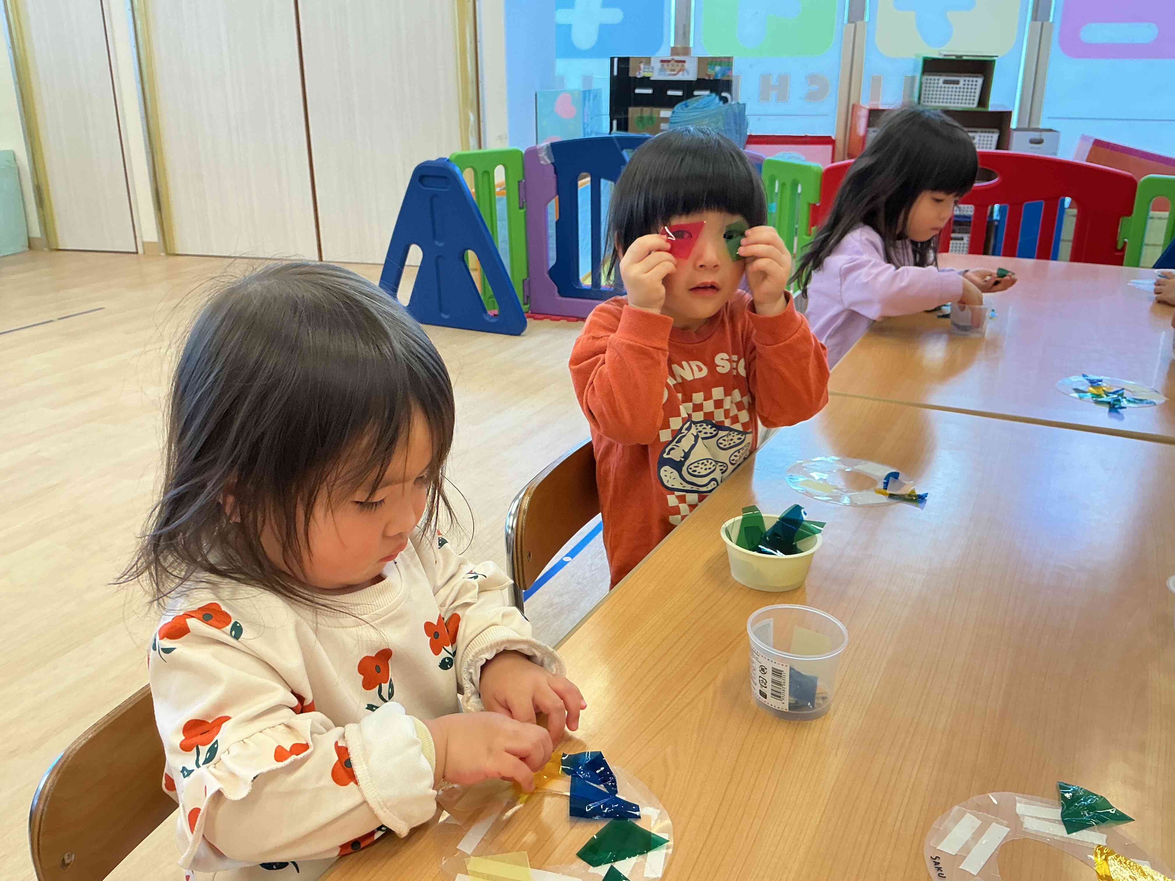 セロハンっておもしろいねー