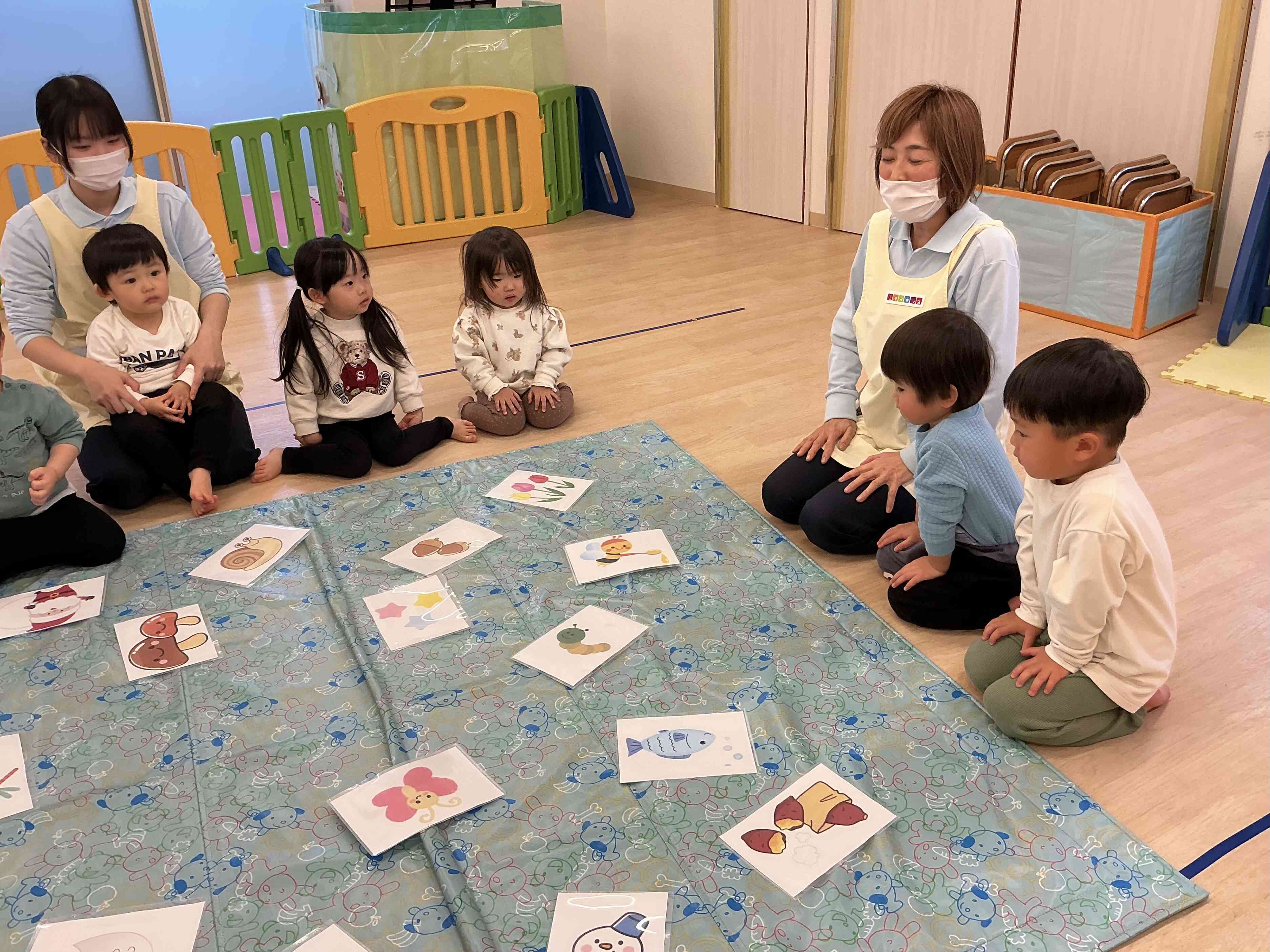 歌のカルタもしました