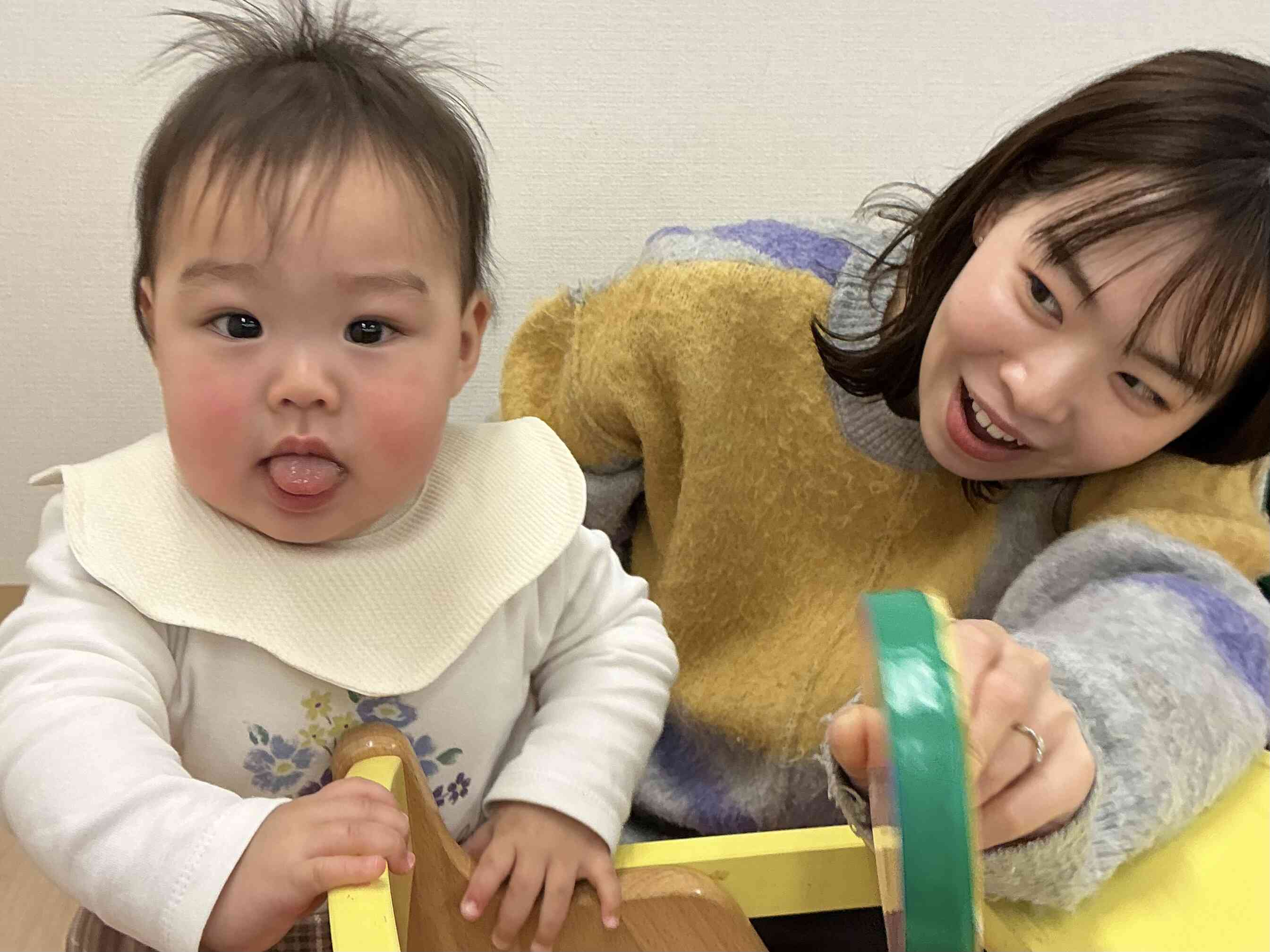 一緒にタンバリンをつくったよ！