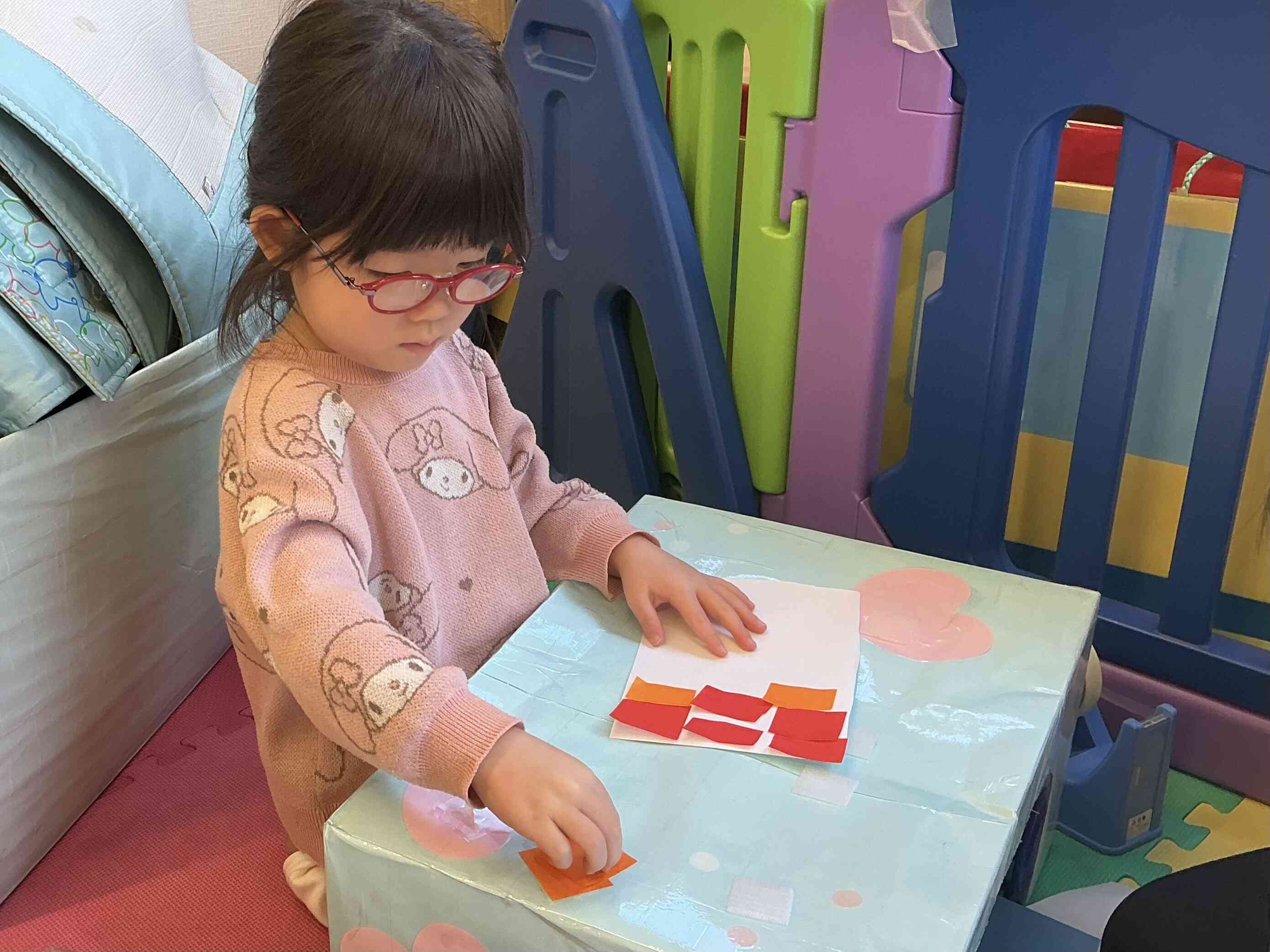 上手に姿勢よく貼っています！