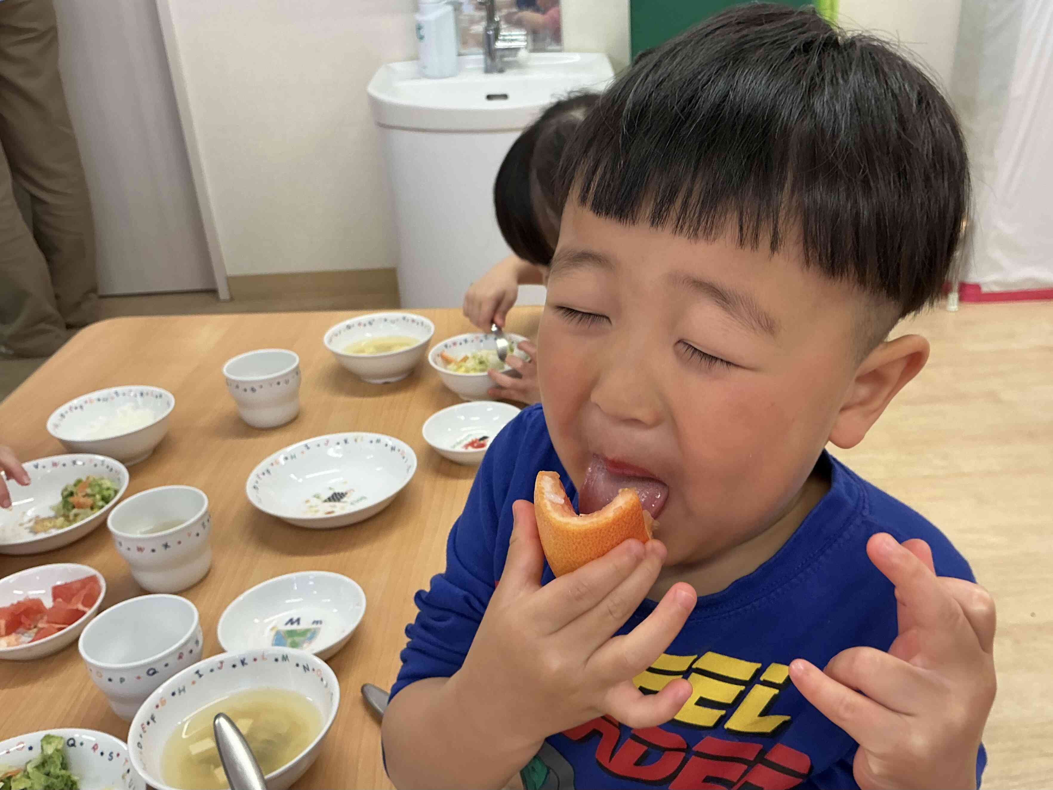 今日のフルーツはなぁに