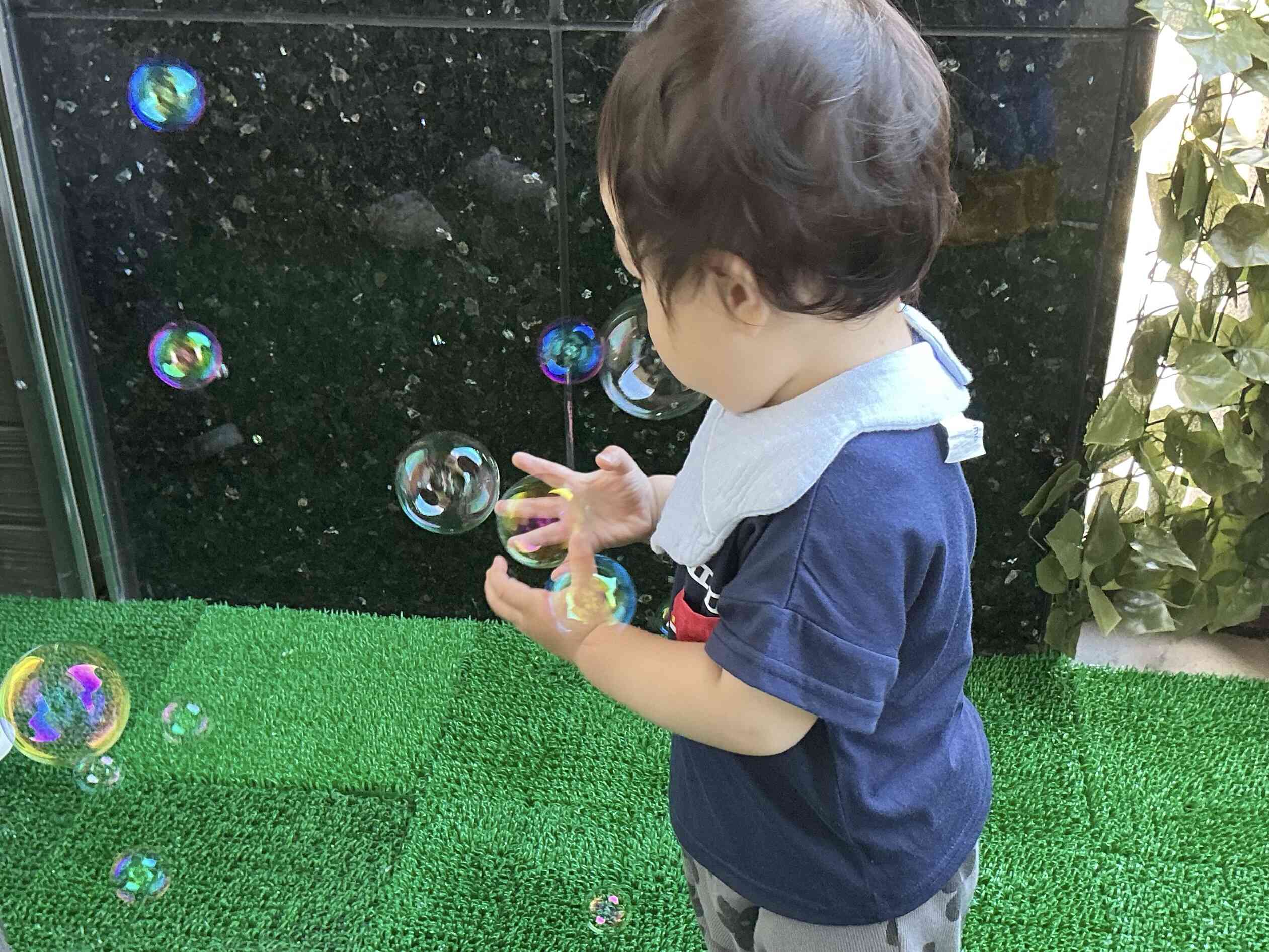 しゃぼん玉って不思議だね‼︎