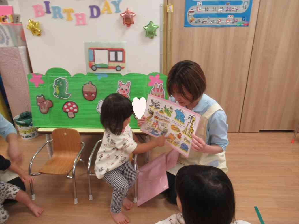 お誕生日のお友だちに質問タイムです！！