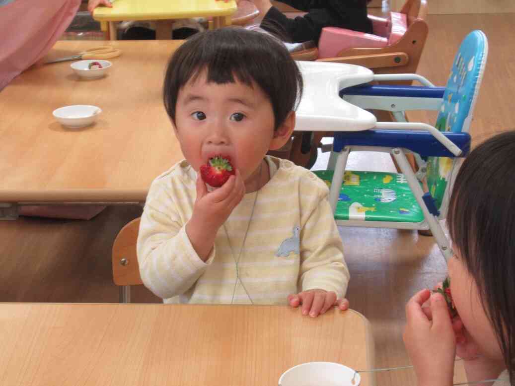 大きなお口でパクッ！！