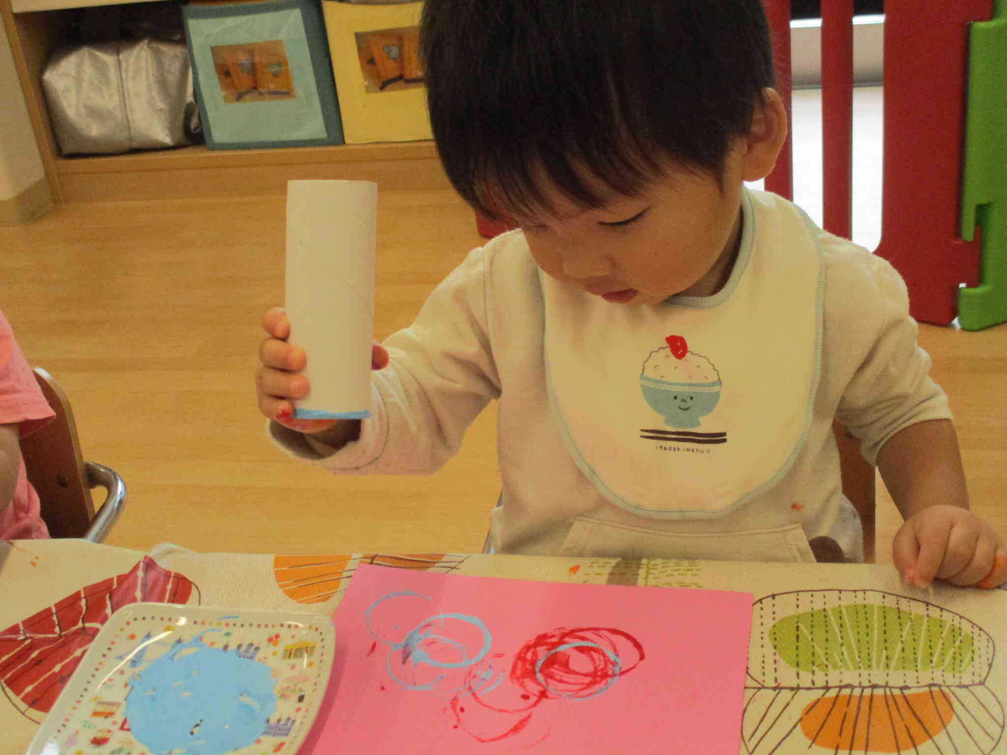 ペタペタ飾り付け～☆