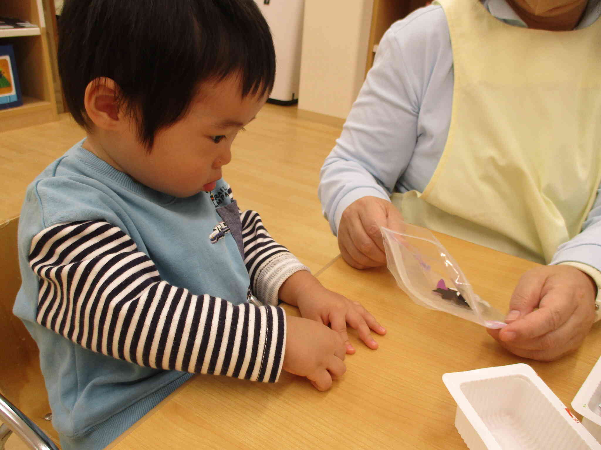 僕の手より小さいパーツ！