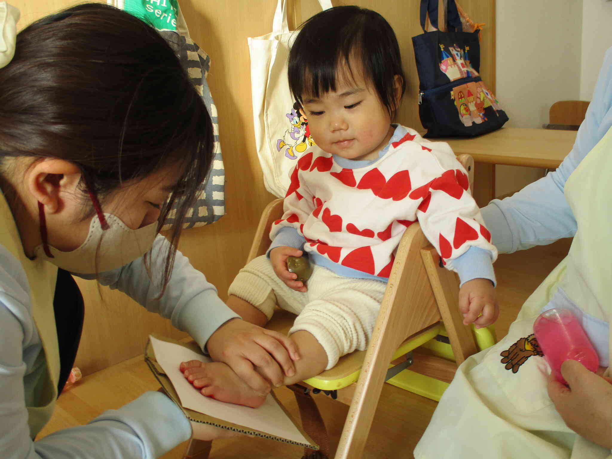 足をぺったん！