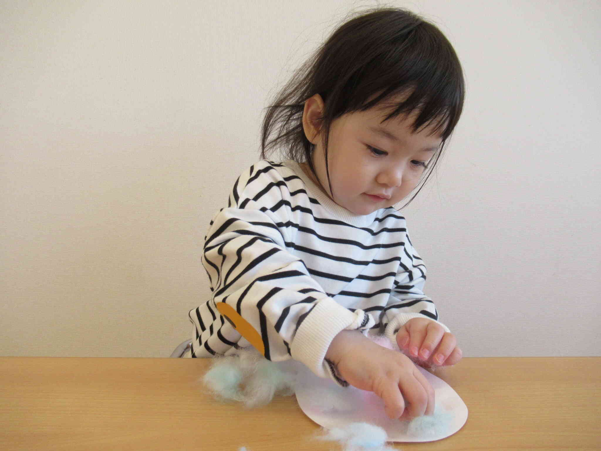 0歳児 ペンギン製作♪｜ニチイキッズおおみや上落合保育園