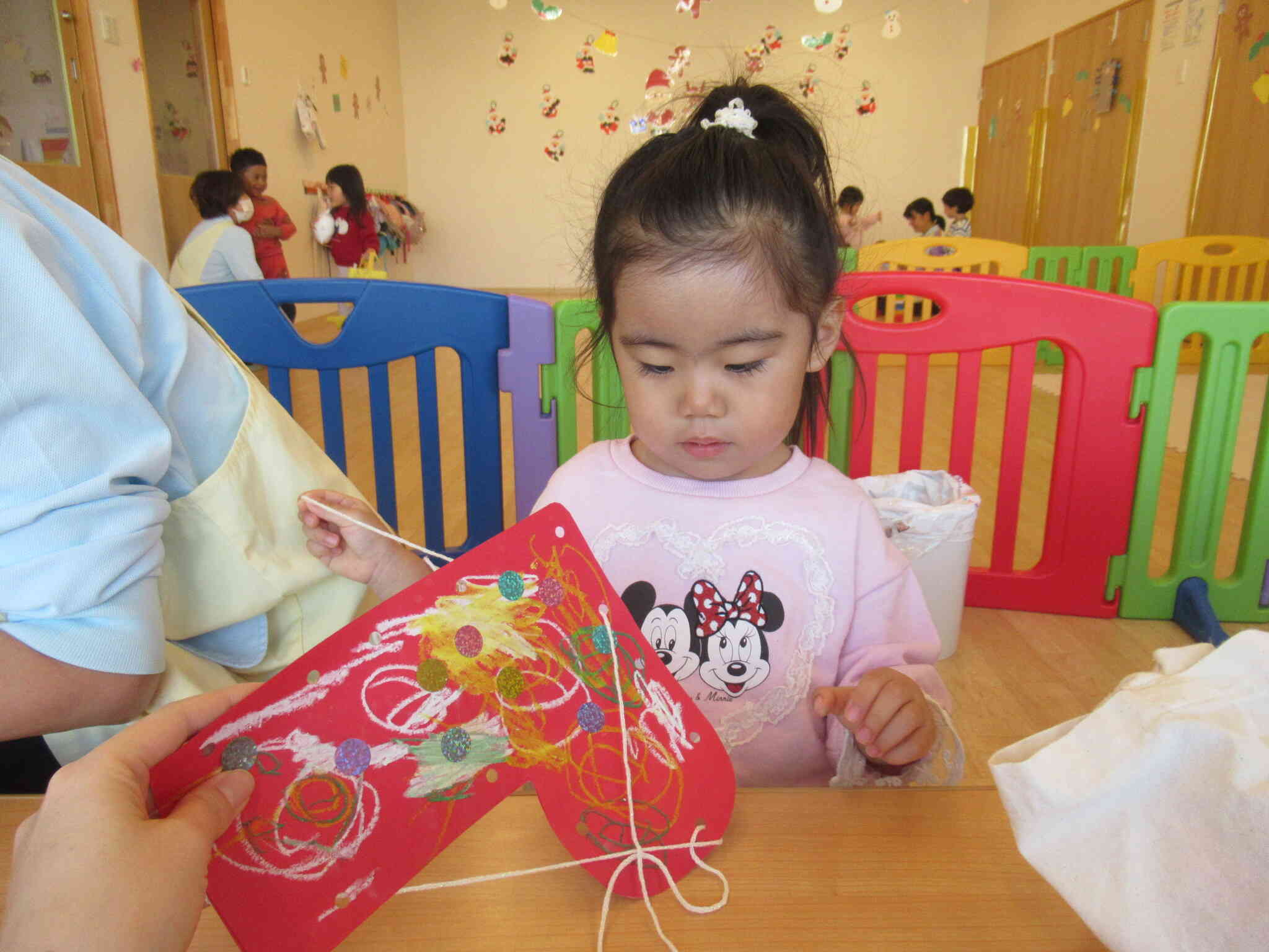 2歳児クラス　クリスマスブーツ製作