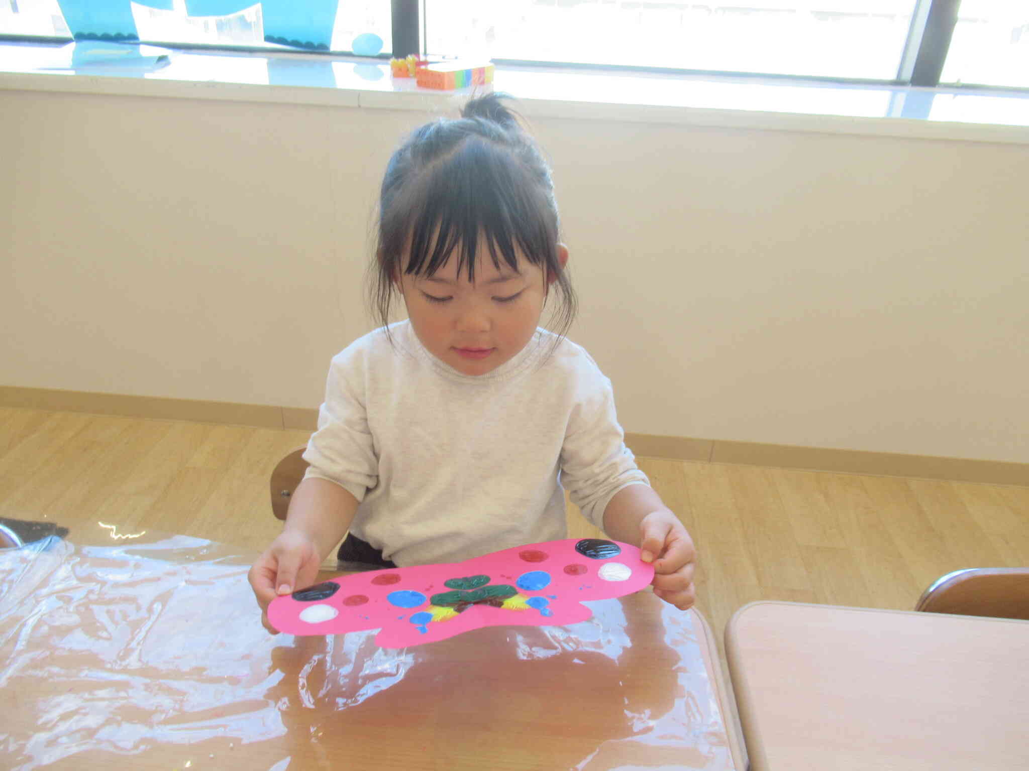 どんな模様のてぶくろになるかな？