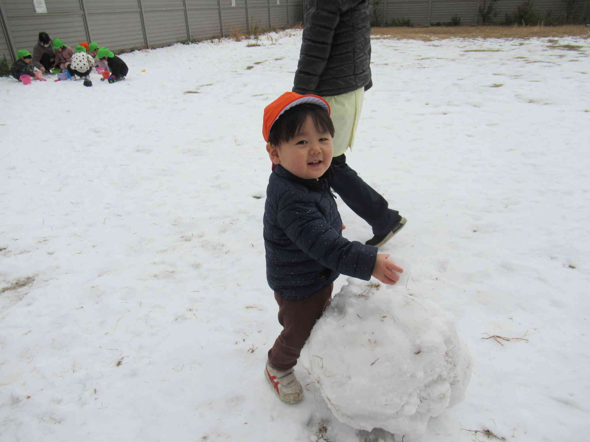 １歳児クラス　❆雪遊び❆