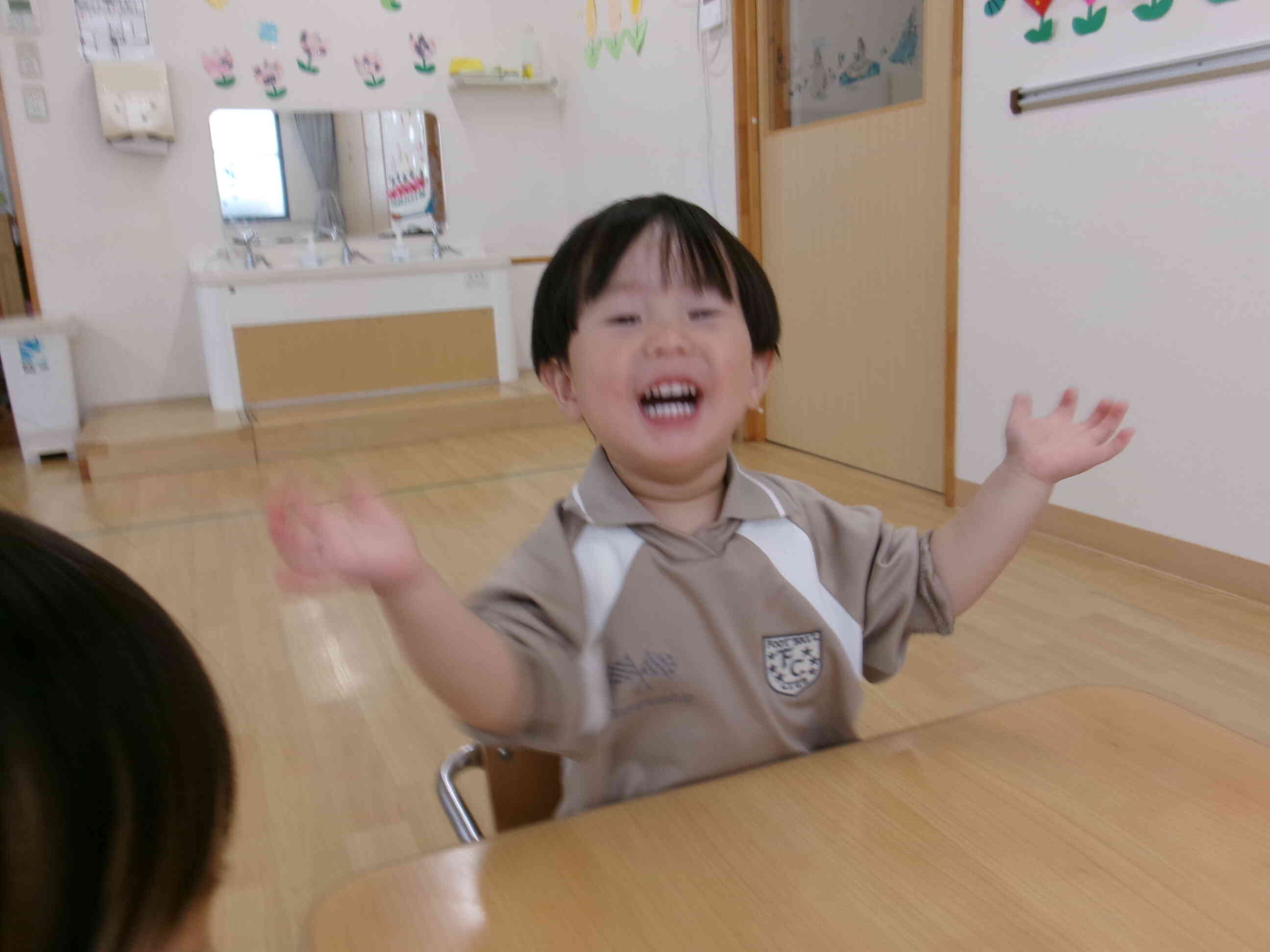 おまけ①今日もノリノリでおはようの歌を歌いました。