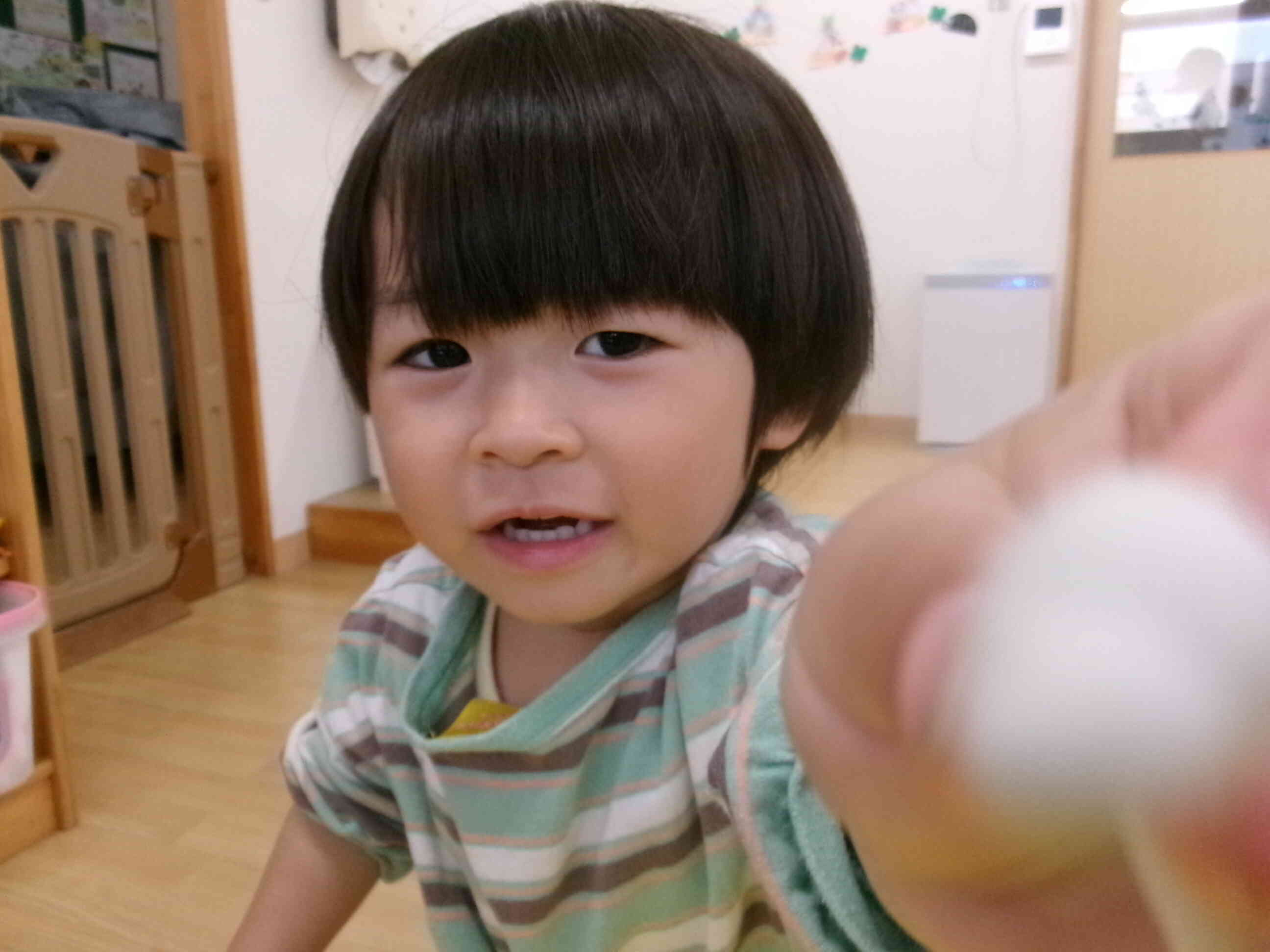 ぼくのおにぎりもみてー！
