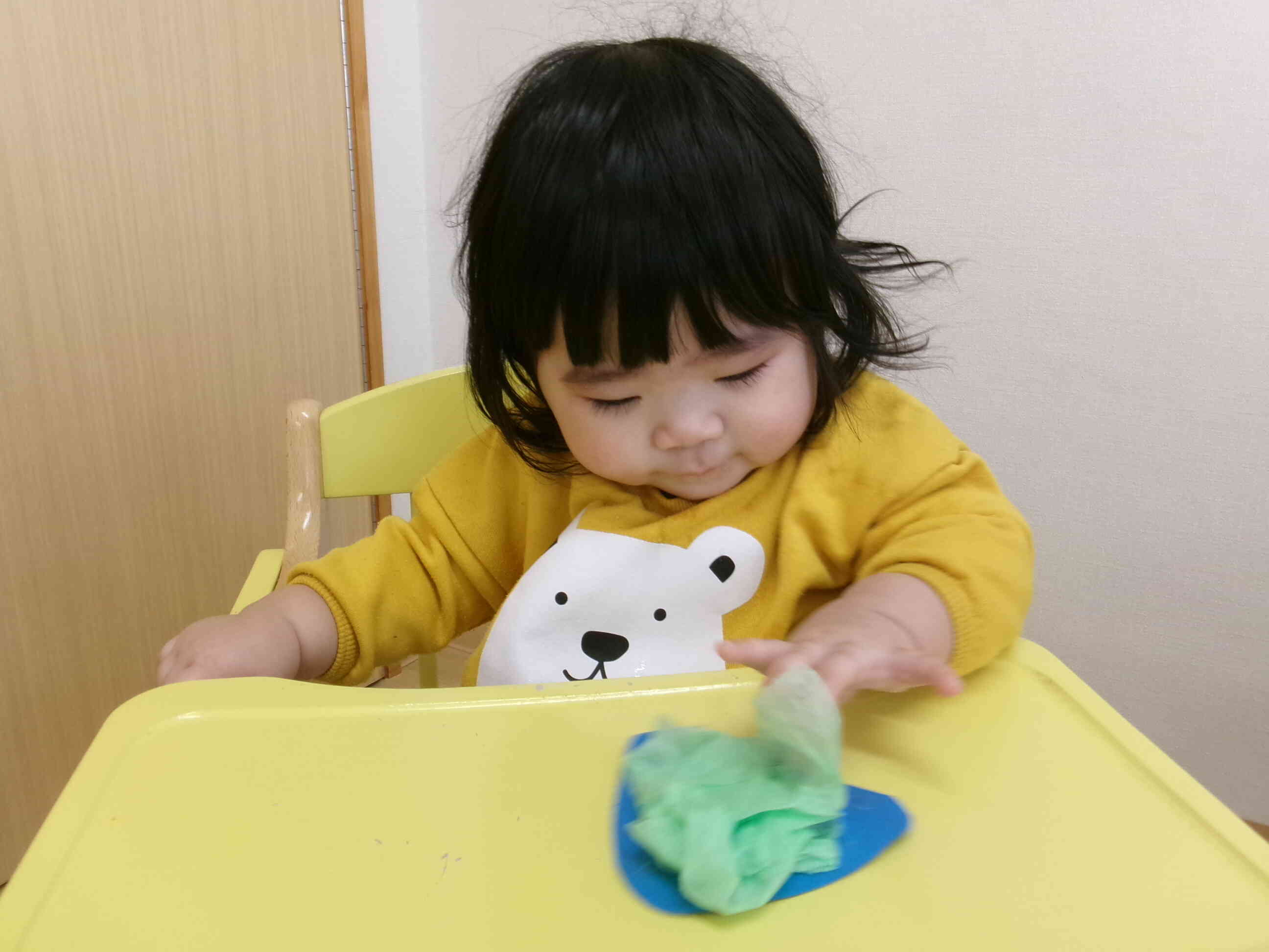 おひなさまの製作　0歳児