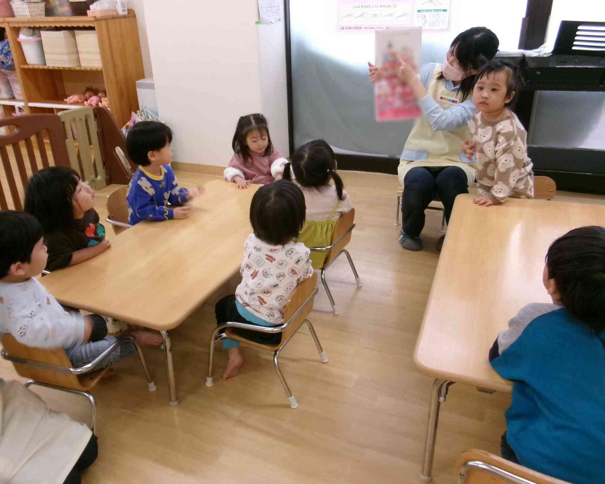 おひなさま製作　1.2歳児