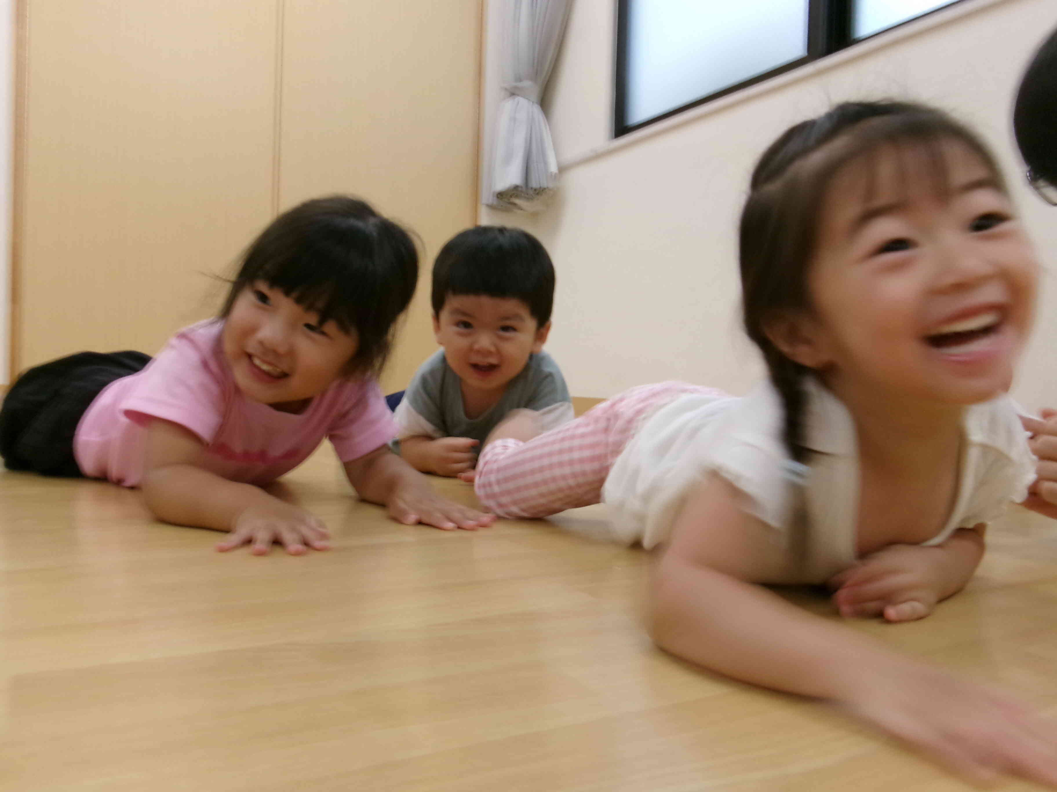 リズム遊び（１.２歳児）