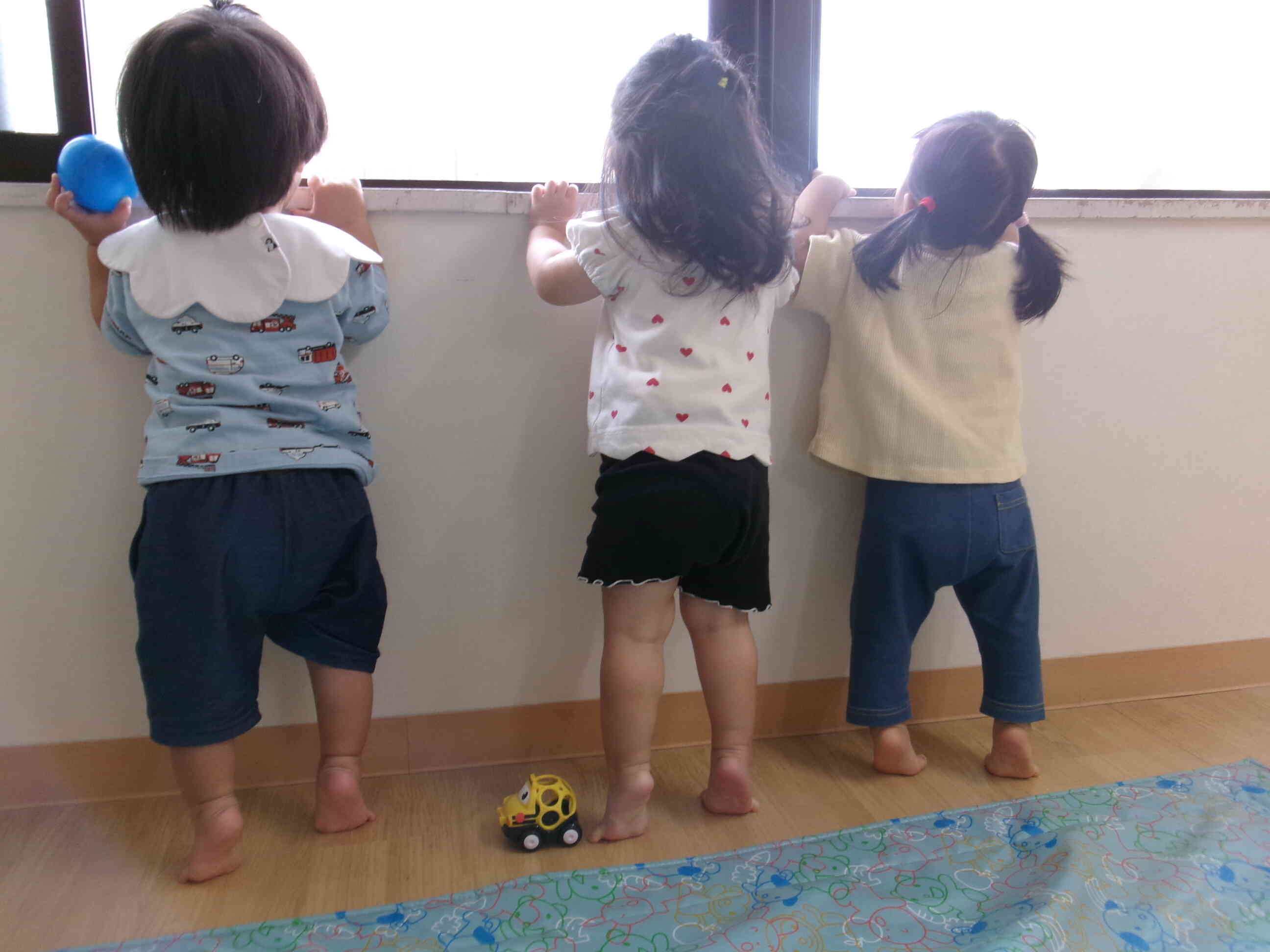 可愛い後ろ姿（０歳児）