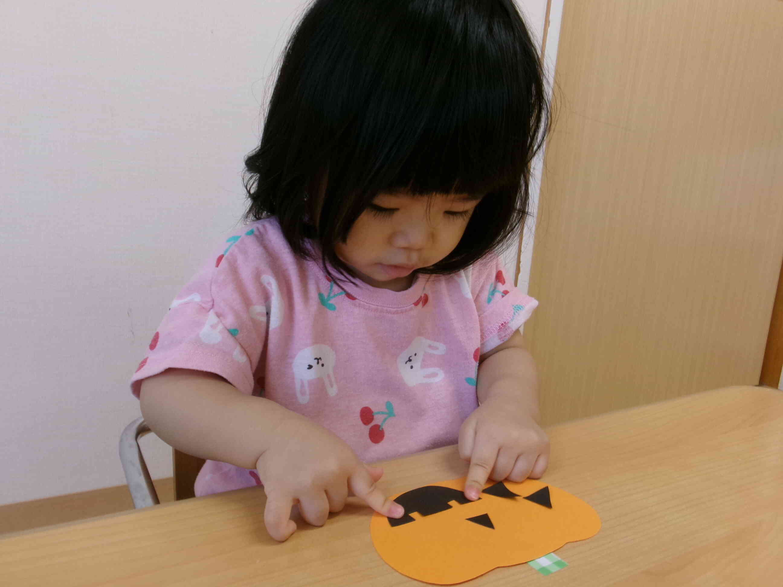 ハロウィン製作（0歳児）