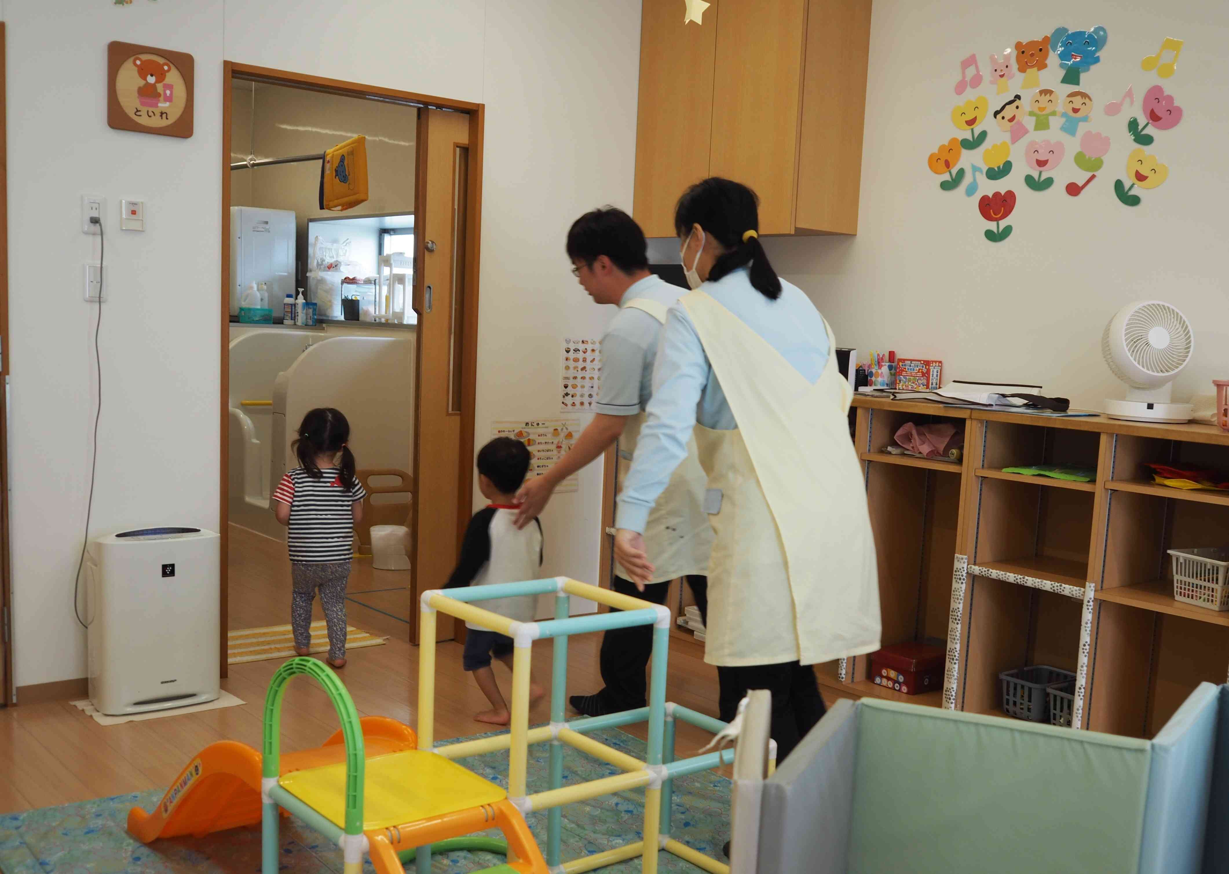 (訓練)外に不審者がいます