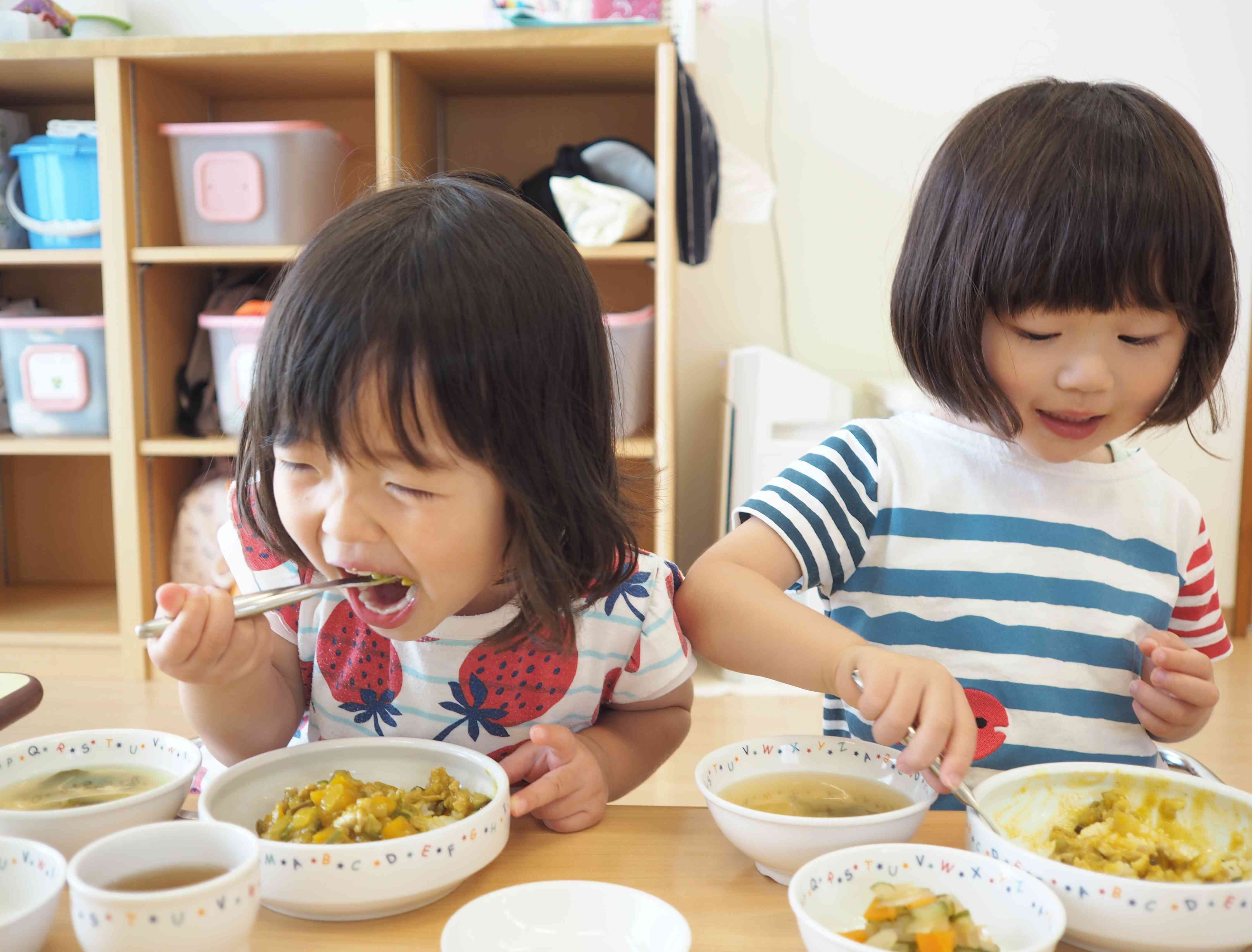 食育(育てた野菜を食べました)
