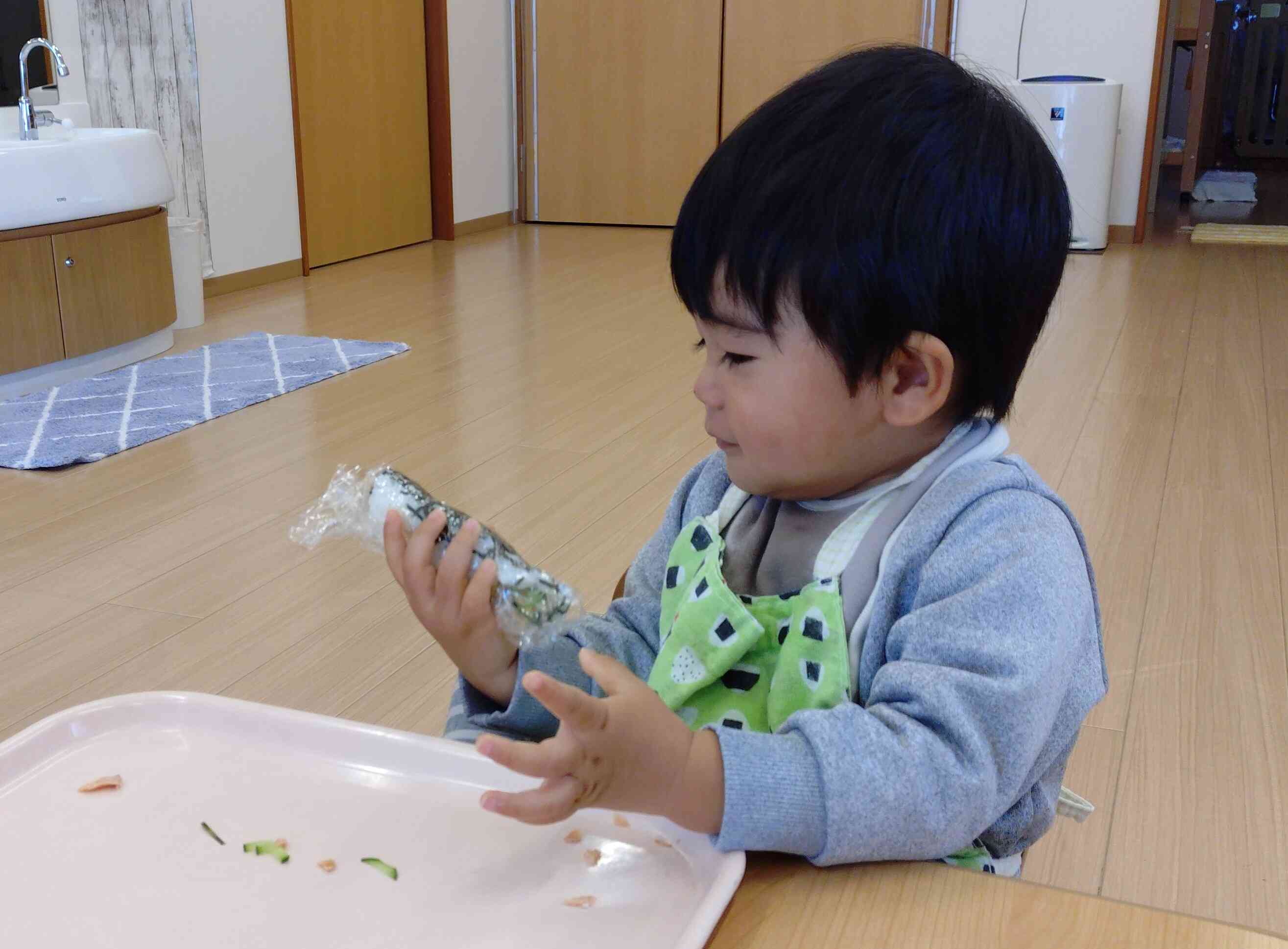 ぼくの恵方巻おいしいよ