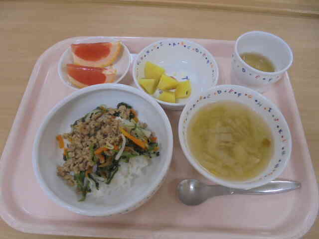 みんな大好きビビンバ丼（12月9日）