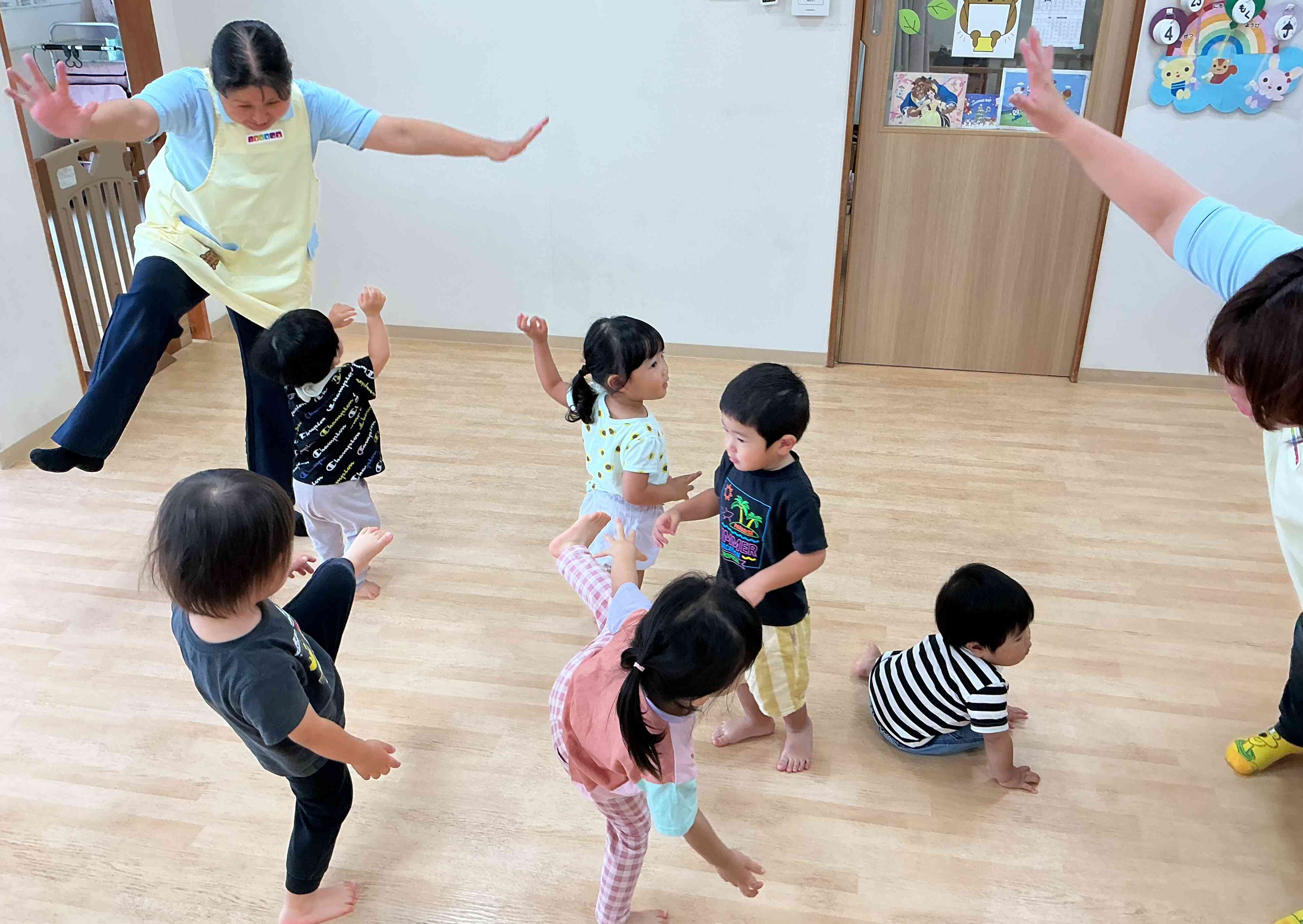 まねっこして～できるかな？