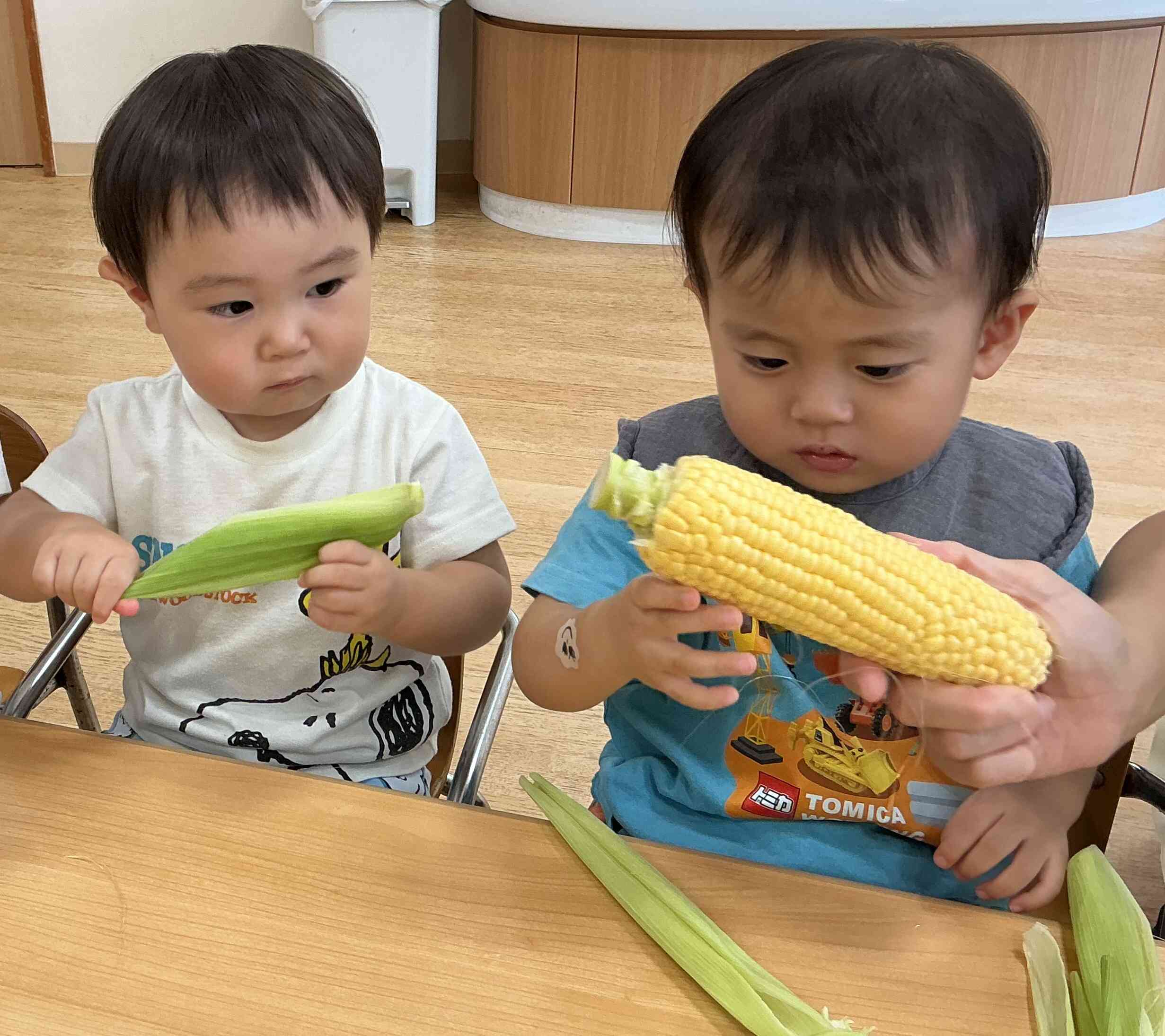 興味深々