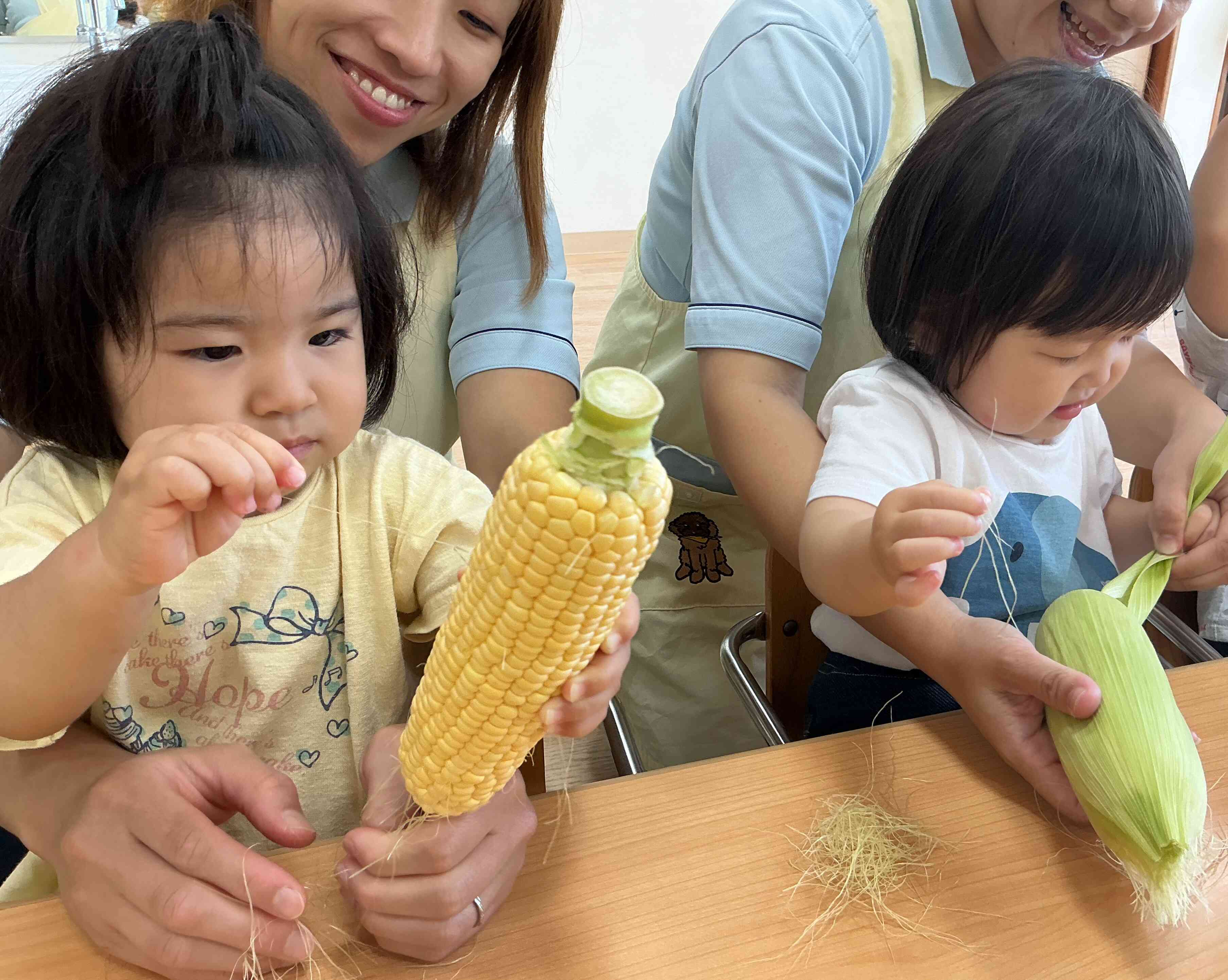 ムキムキとうもろこしとゴーヤーマン