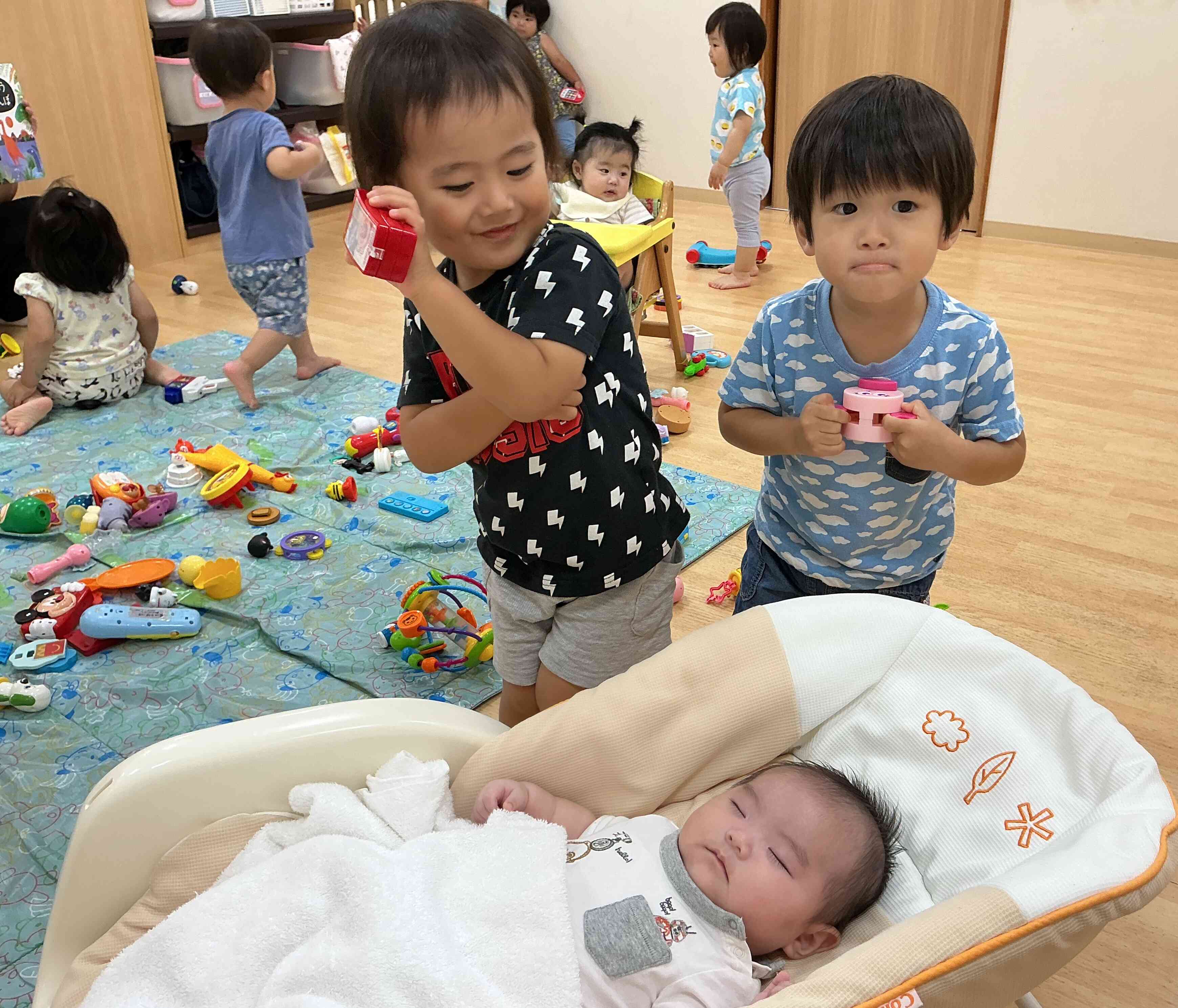 ぐっすり　すやすや　大きくな～れ！