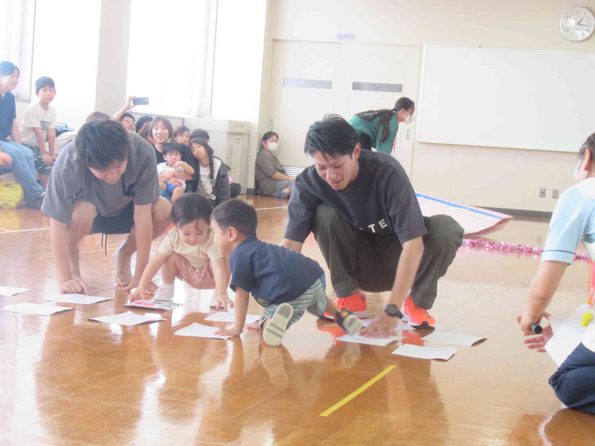 うさぎ組親子借り物競争！！何がでるかな。
