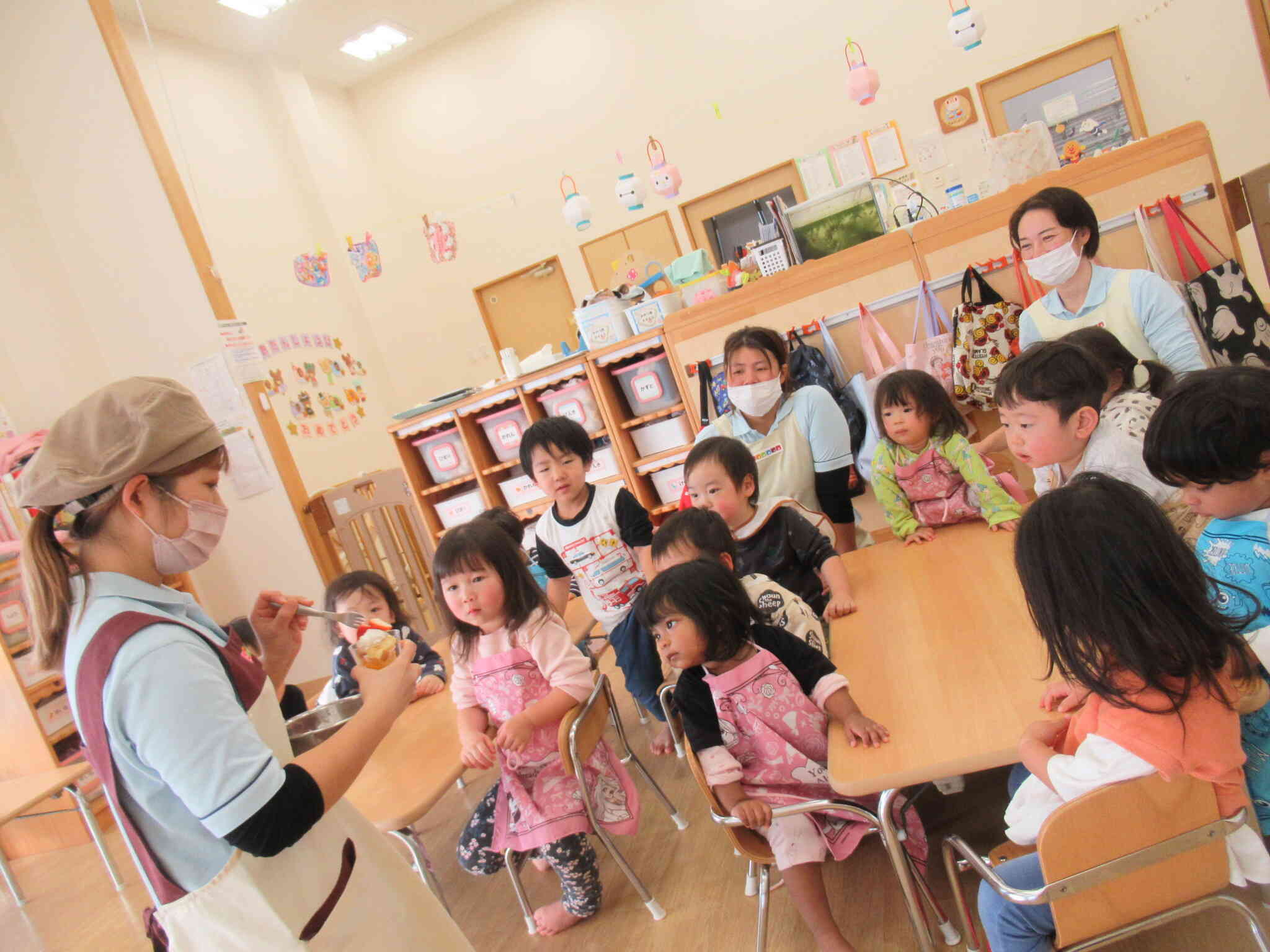 真剣！先生のお話しに釘付け