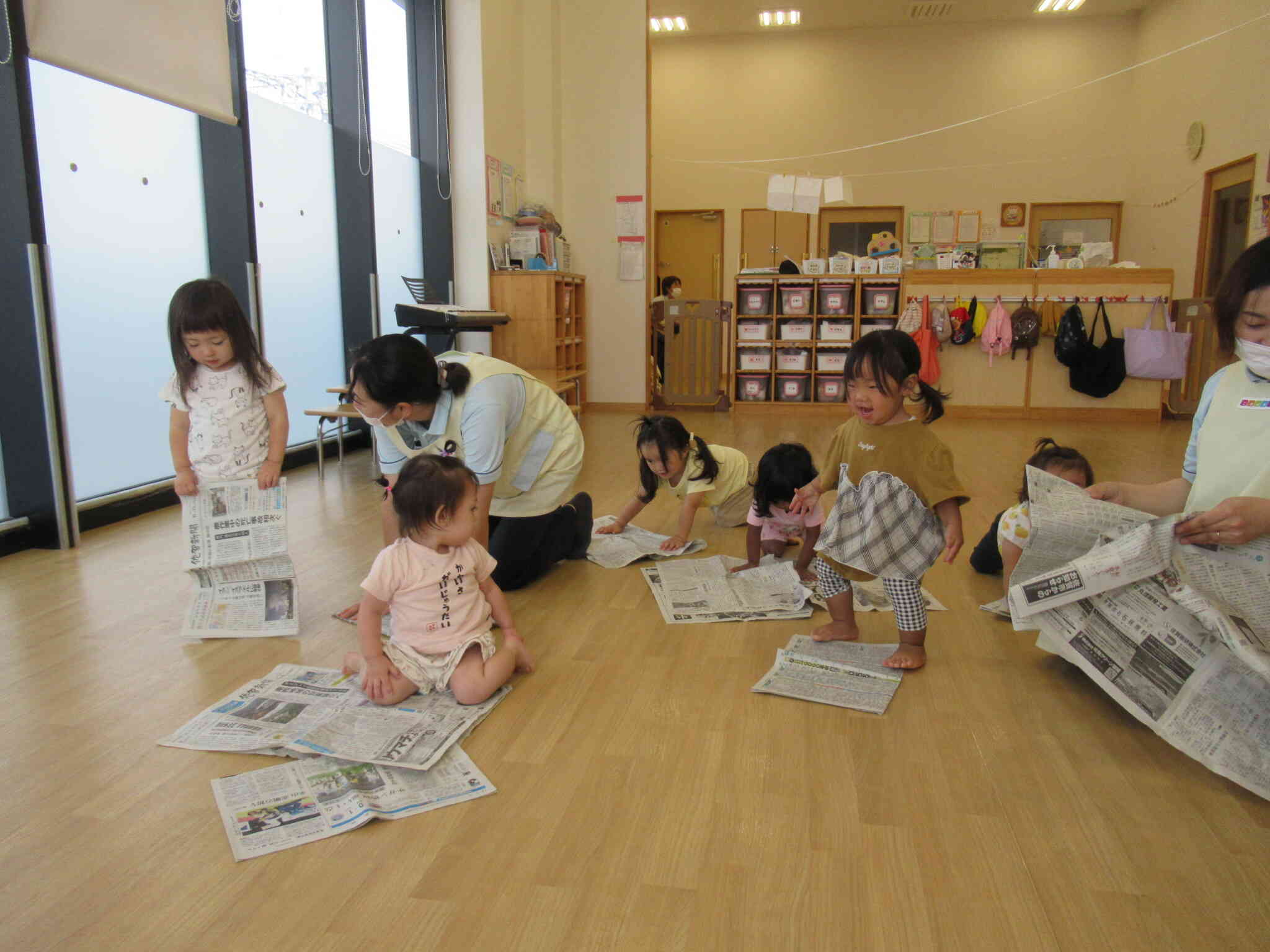 こちらは新聞祭り