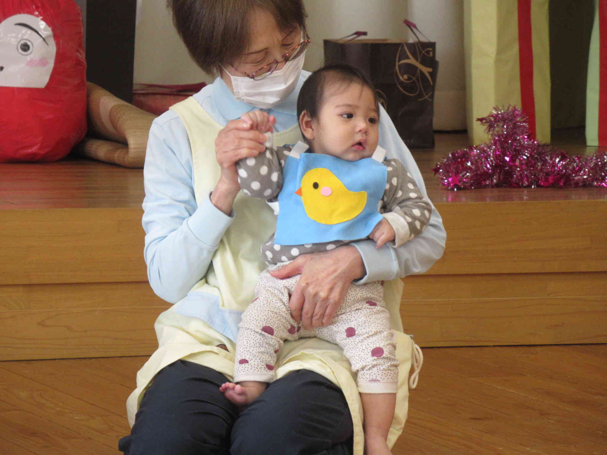 ０歳児ゼッケン姿がかわいいね