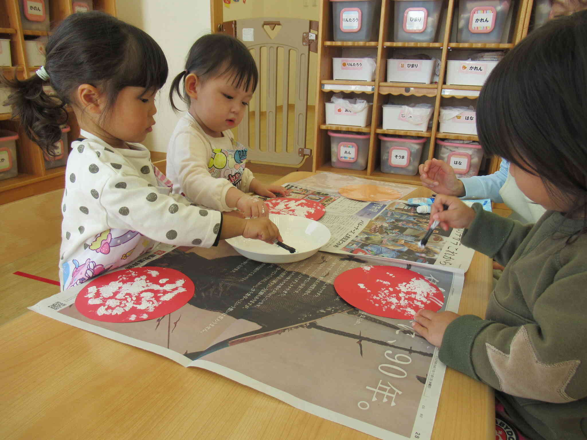 あひるさん☆仲良く製作　１歳児