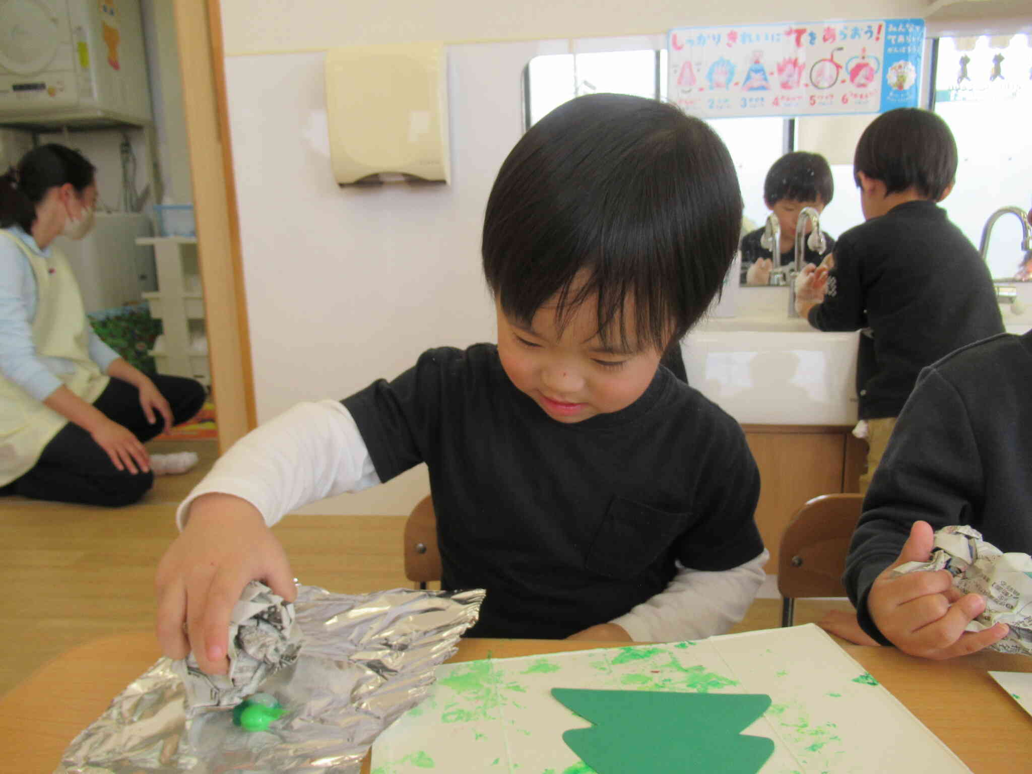 １２月製作中☆楽しそうな表情