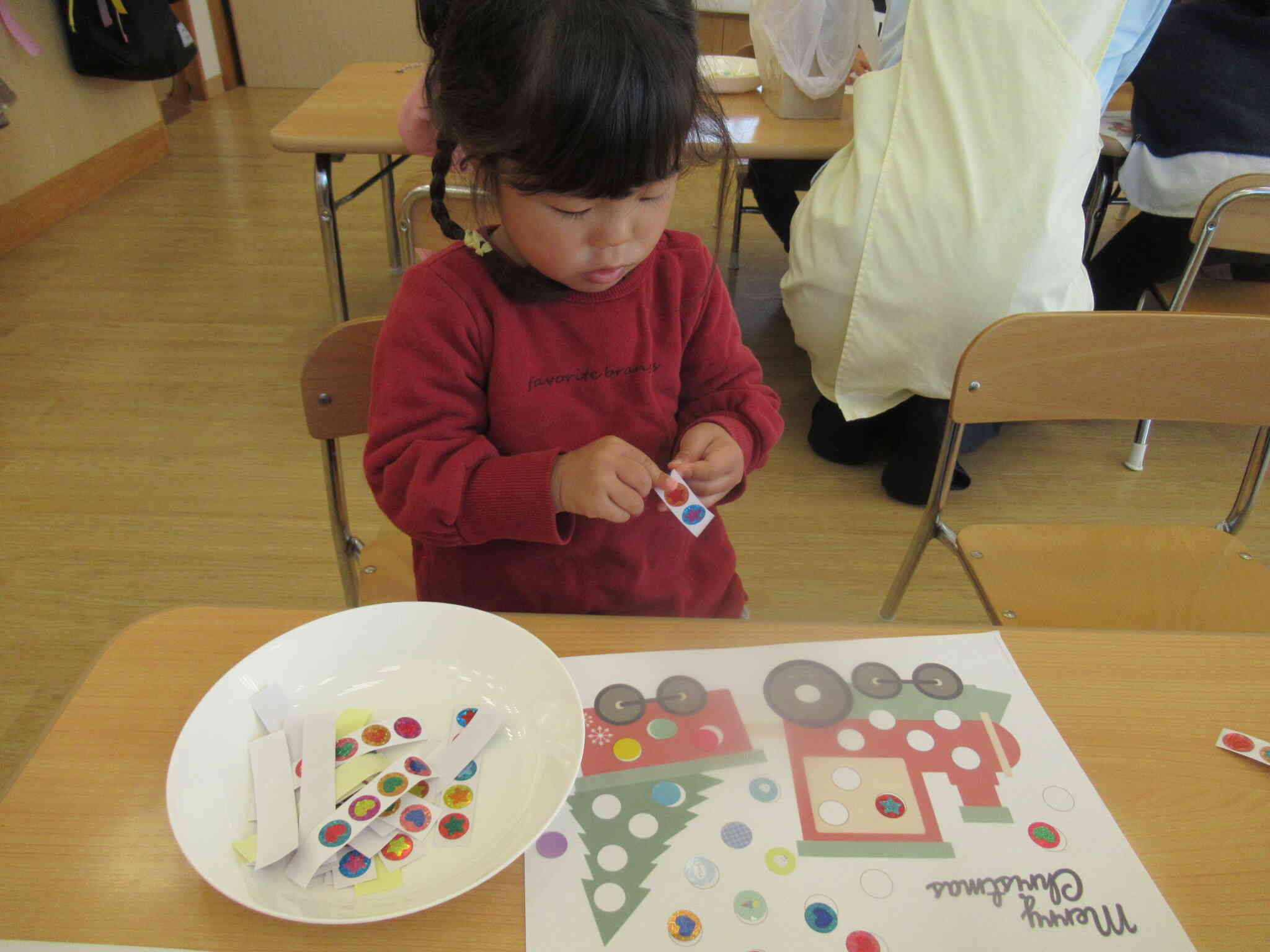 小さいおててで…懸命にかわいいね☆