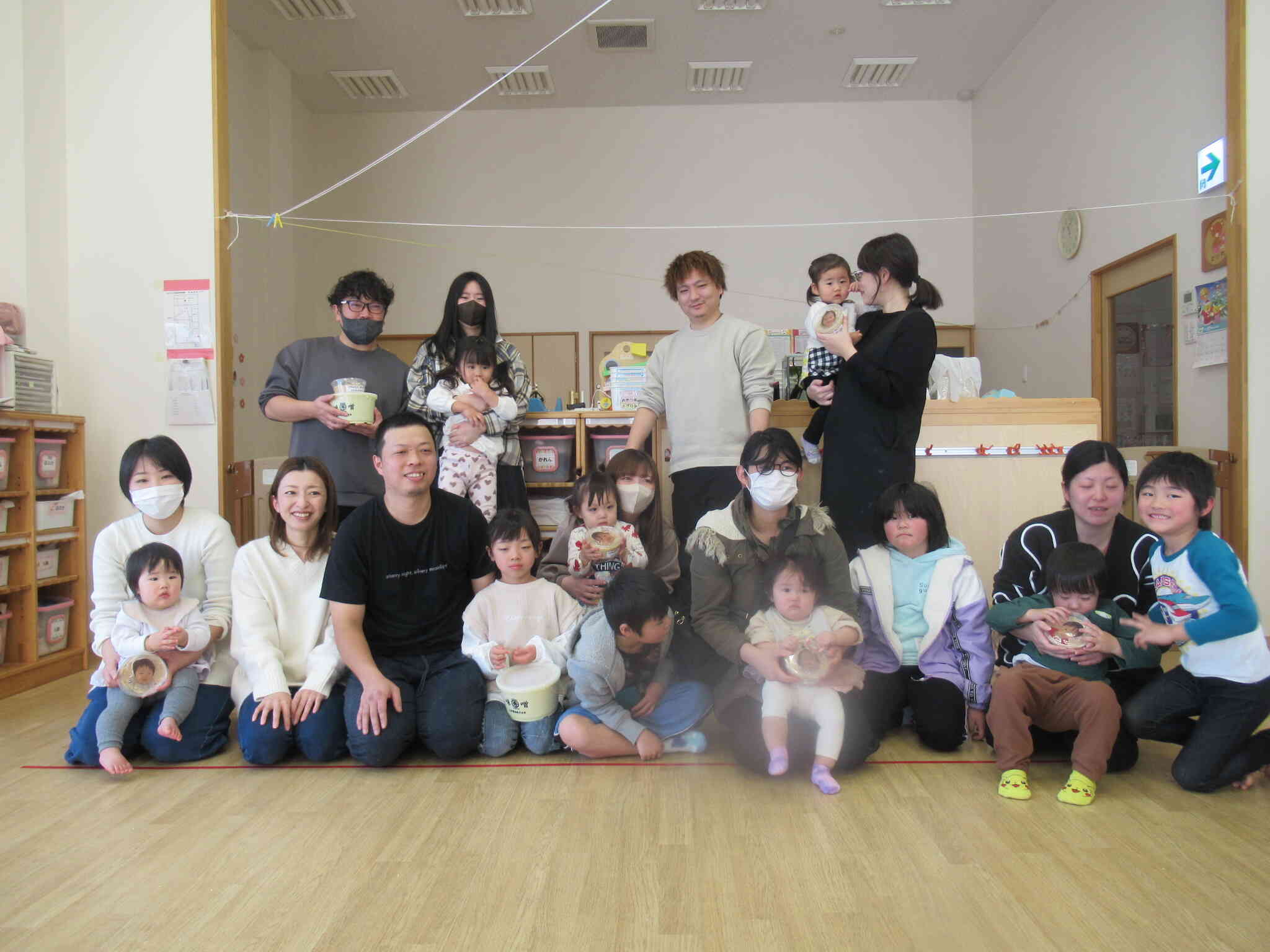 恒例の親子味噌つくり開催