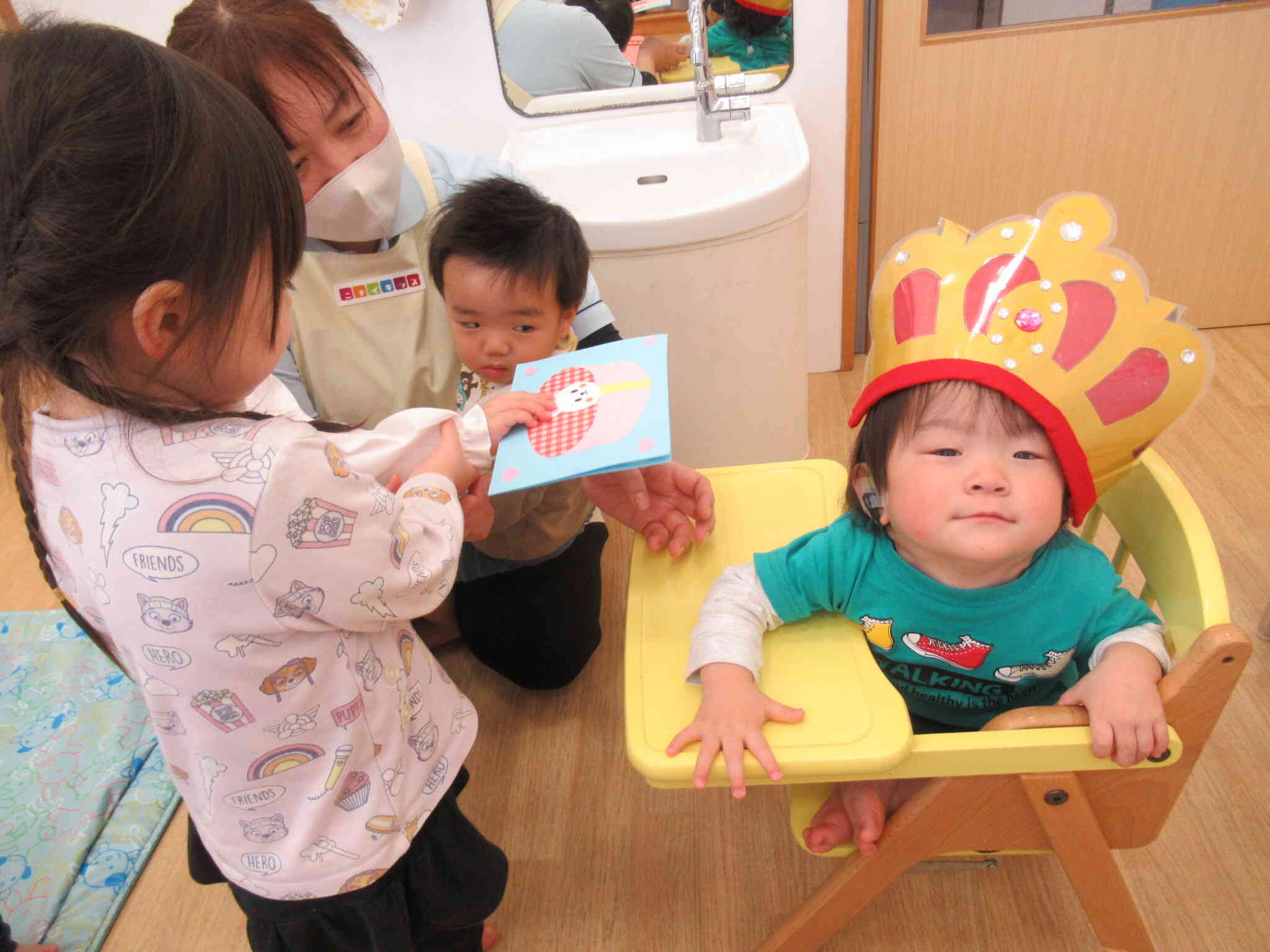 誕生日カードの贈呈(笑)