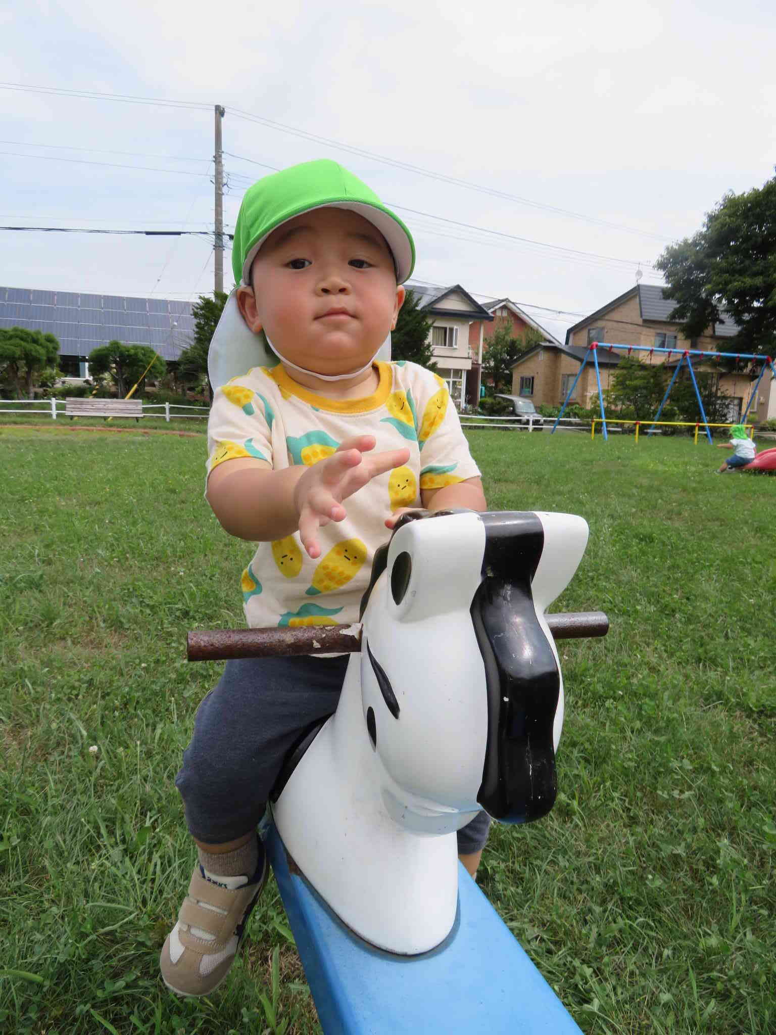 見てください、この得意げなお顔！ちょっとドライブ～、気を付けていってらっしゃい♫