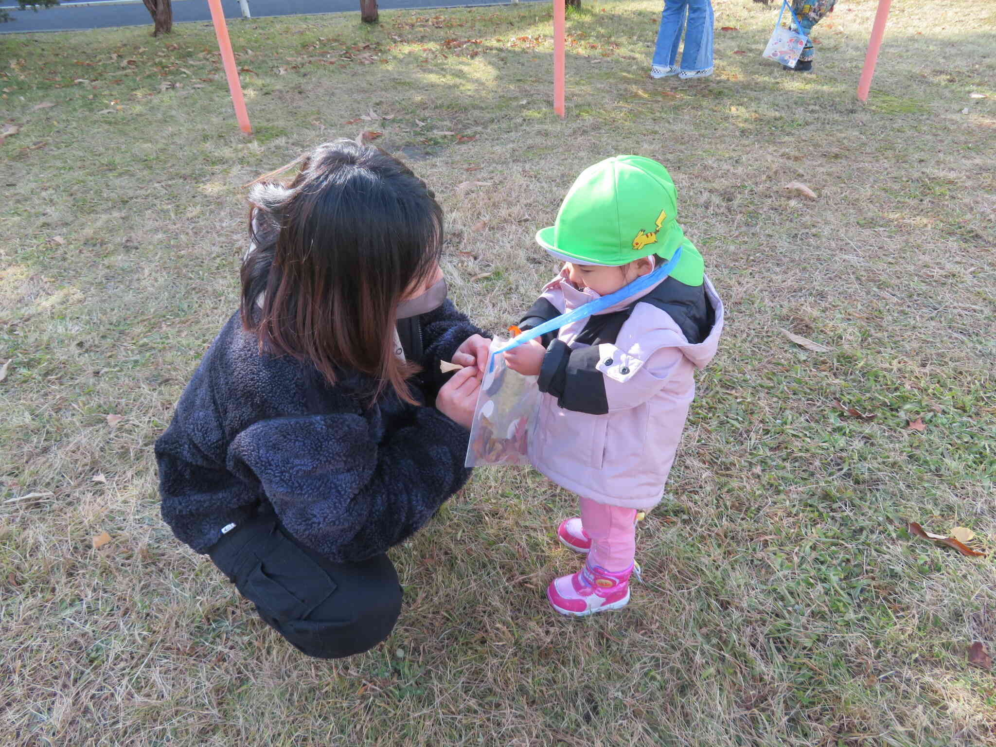 お散歩バッグがいっぱいですね☆