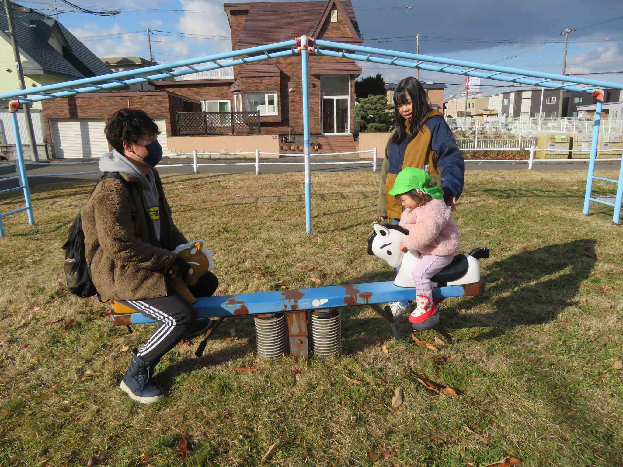 いつも遊ぶ公園が今日は特別です♡
