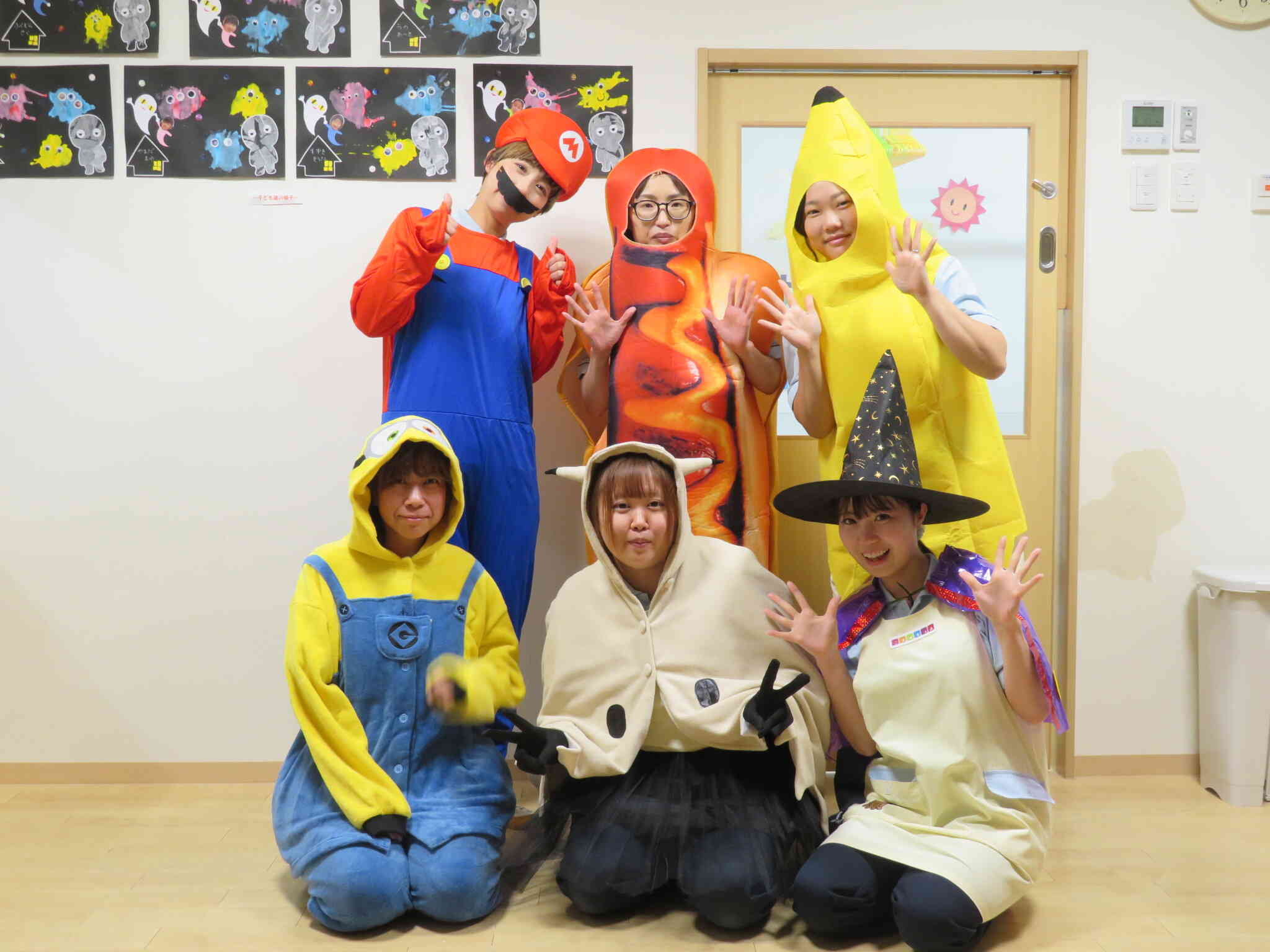 先生達の変身！！もご覧ください。最初は驚いていましたが、みんな喜んでくれました♬