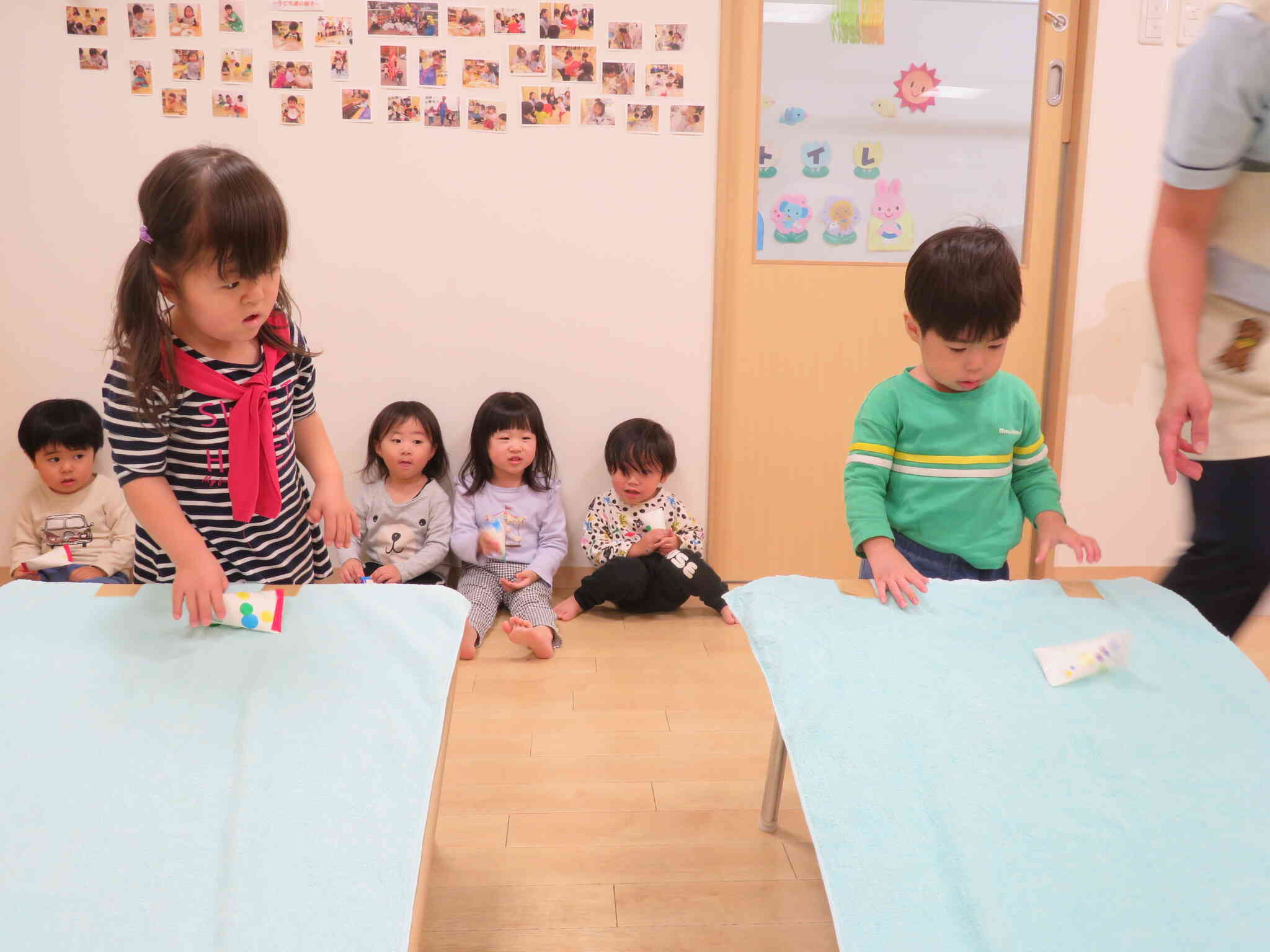 廃材を使っておもちゃを作りました☆自分で作ったおもちゃでどっちが早く転がるか競争です！