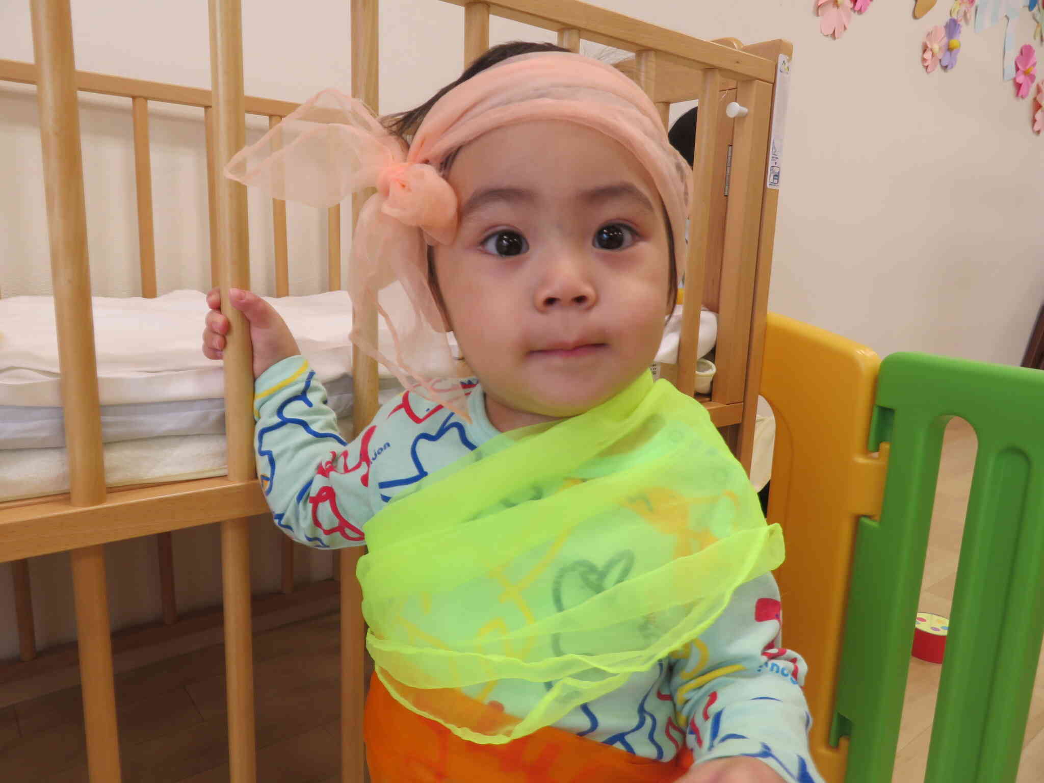 カラフルな布で変身！！なにやっても可愛くて可愛くて♡僕のお気に入りだよ。